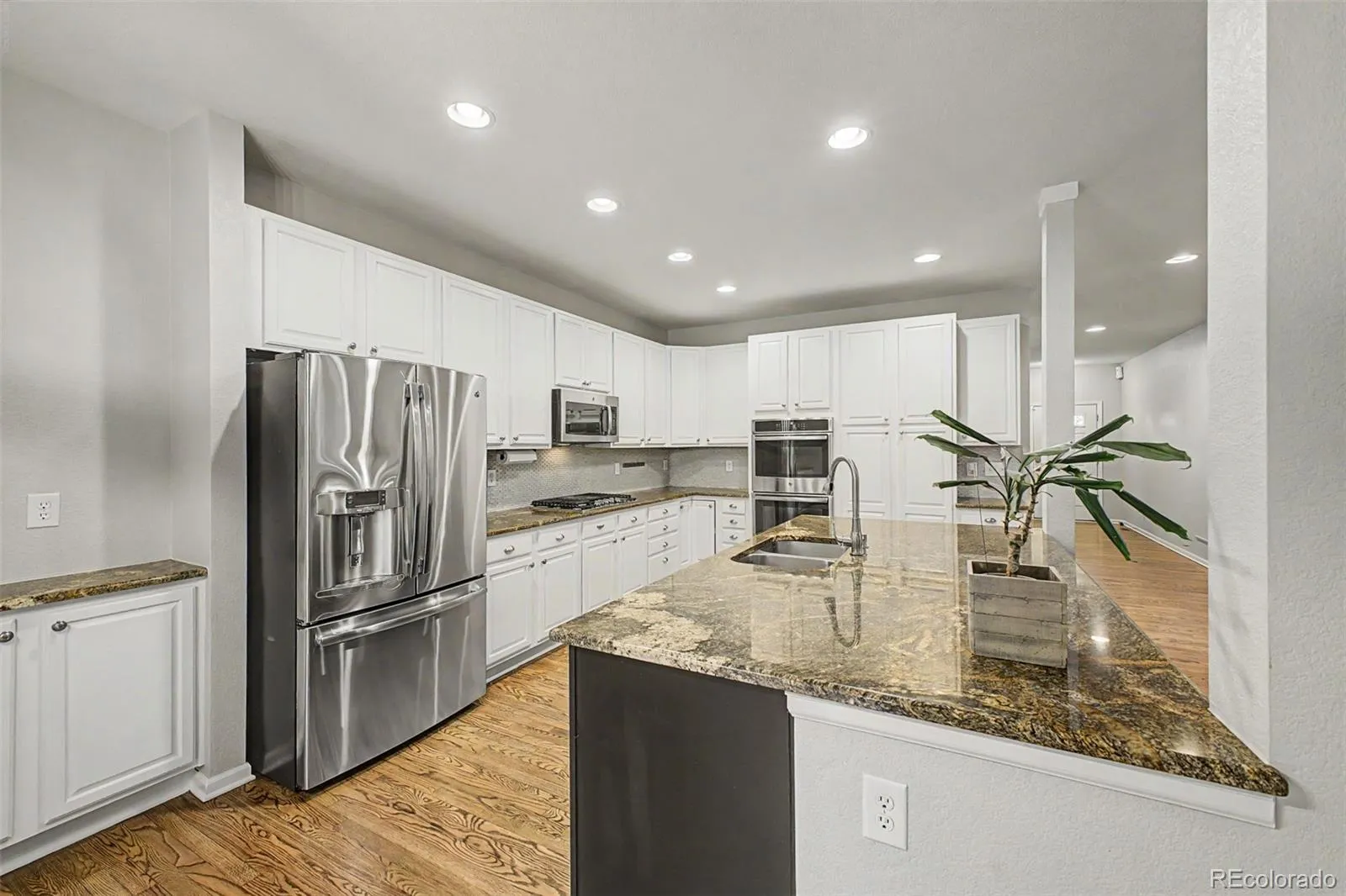 6934 S Fultondale Circle Aurora CO 80016 MLS #REC5682566 05192026165830 1600 9