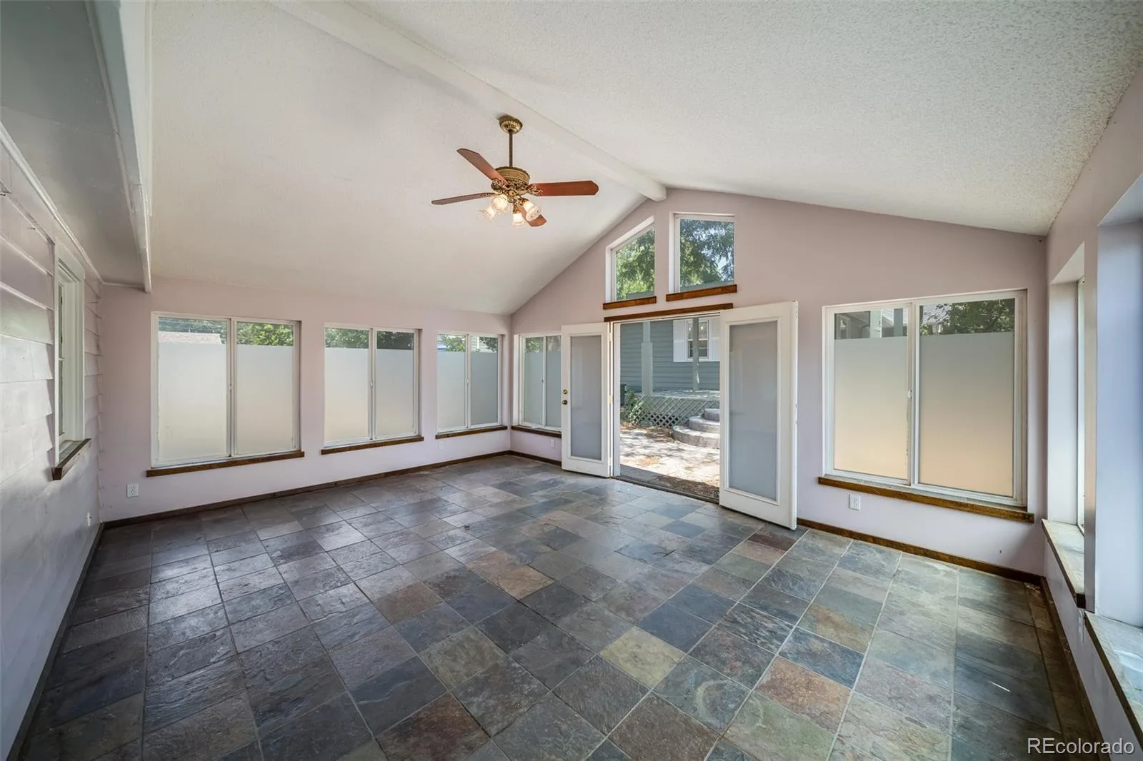 5629 S Greenwood Street Littleton CO 80120 | MLS #REC5682835 08142026221609 1600 31