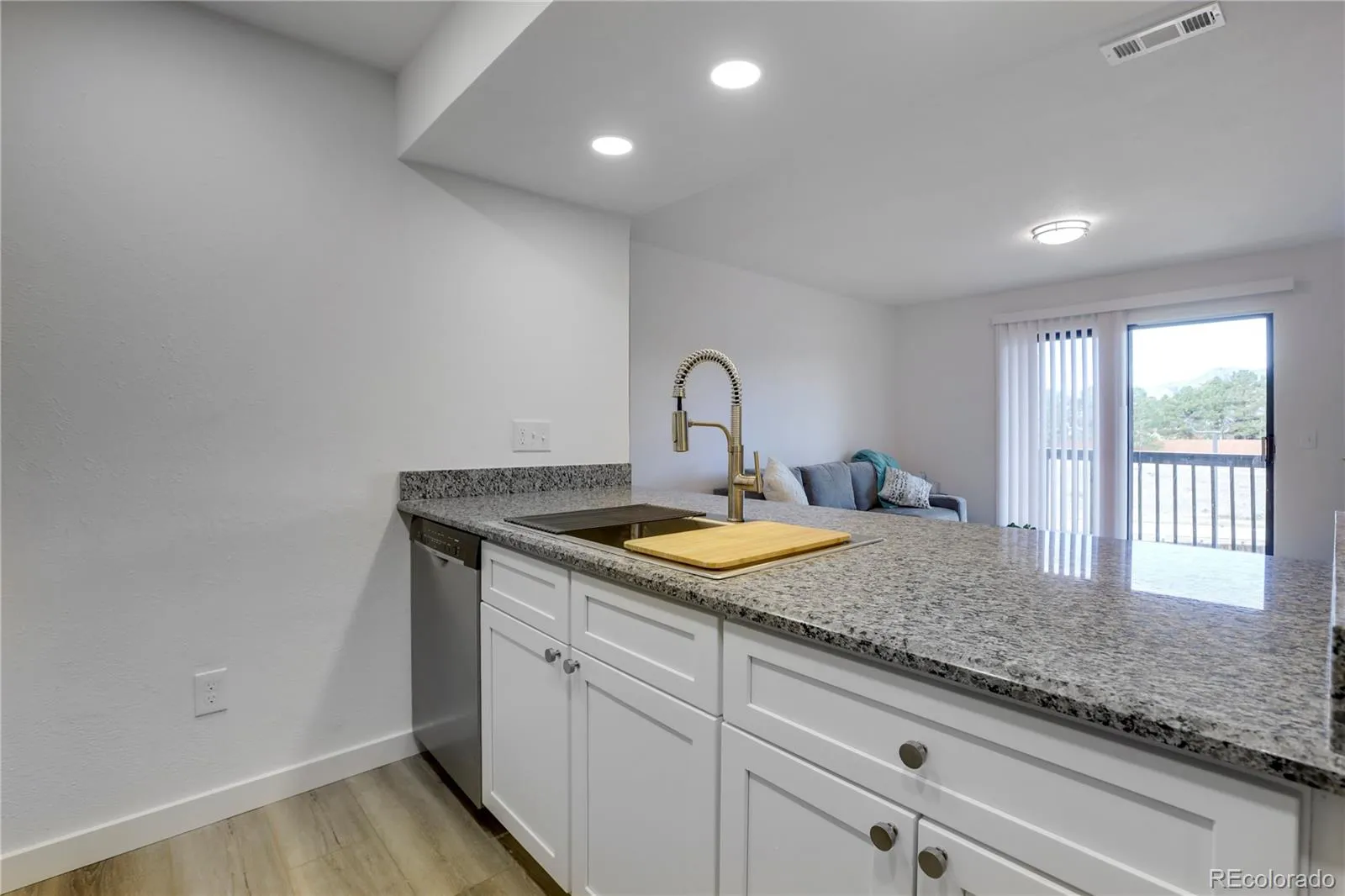 10890 W Evans Avenue #2A Lakewood CO 80227 MLS #REC5683621 05132026232800 1600 16