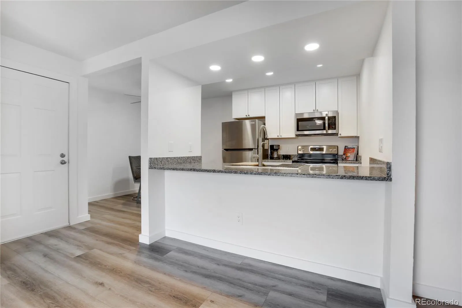 10890 W Evans Avenue #2A Lakewood CO 80227 MLS #REC5683621 05132026232800 1600 5