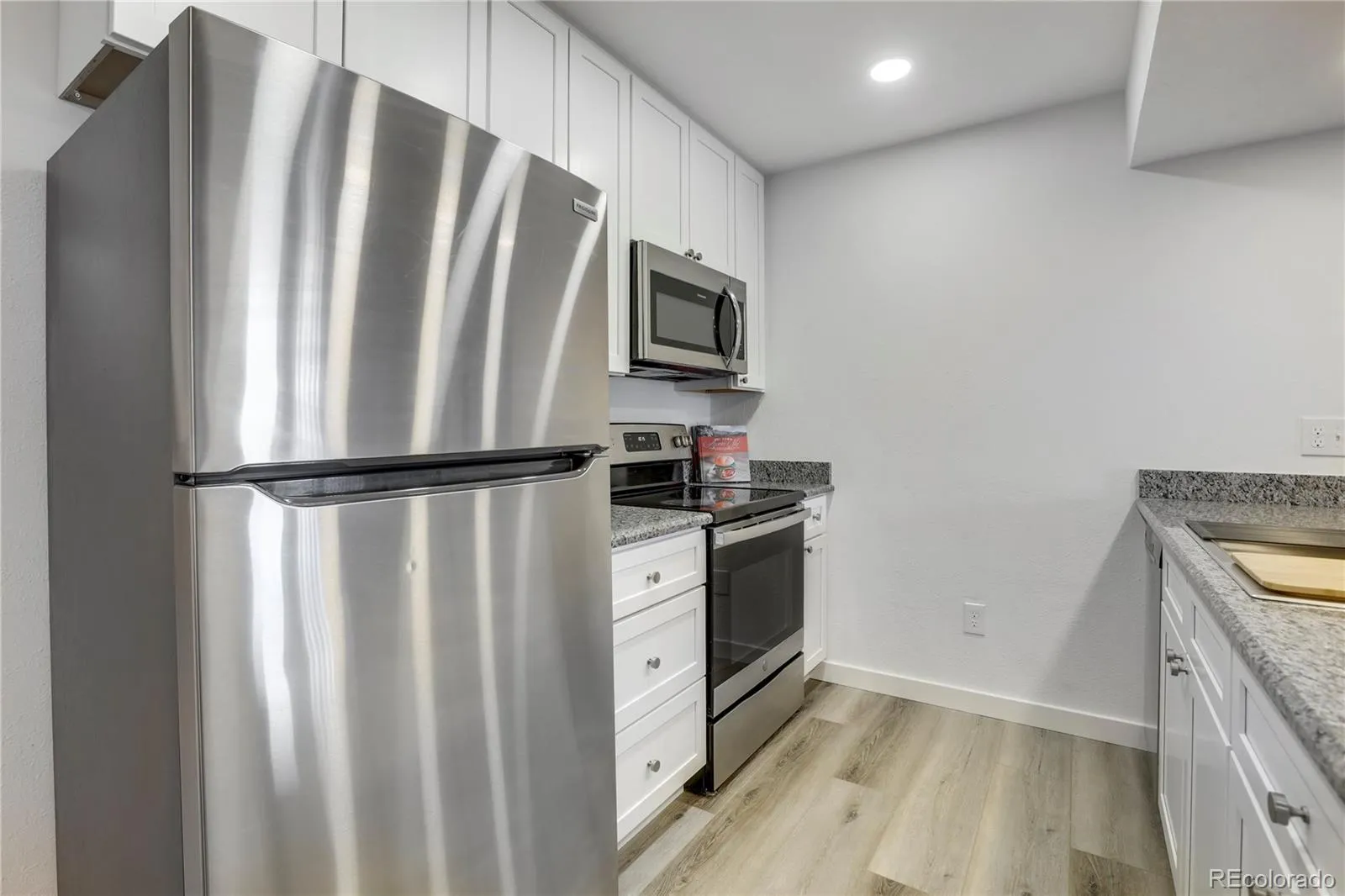 10890 W Evans Avenue #2A Lakewood CO 80227 MLS #REC5683621 05132026232800 1600 6