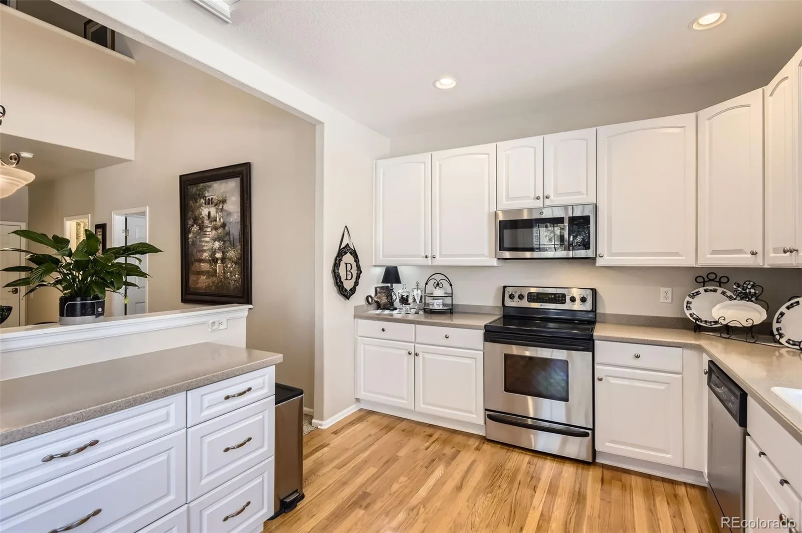 601 Clarendon Loop Castle Pines CO 80108 | MLS #REC5684057 07052026233326 1600 8
