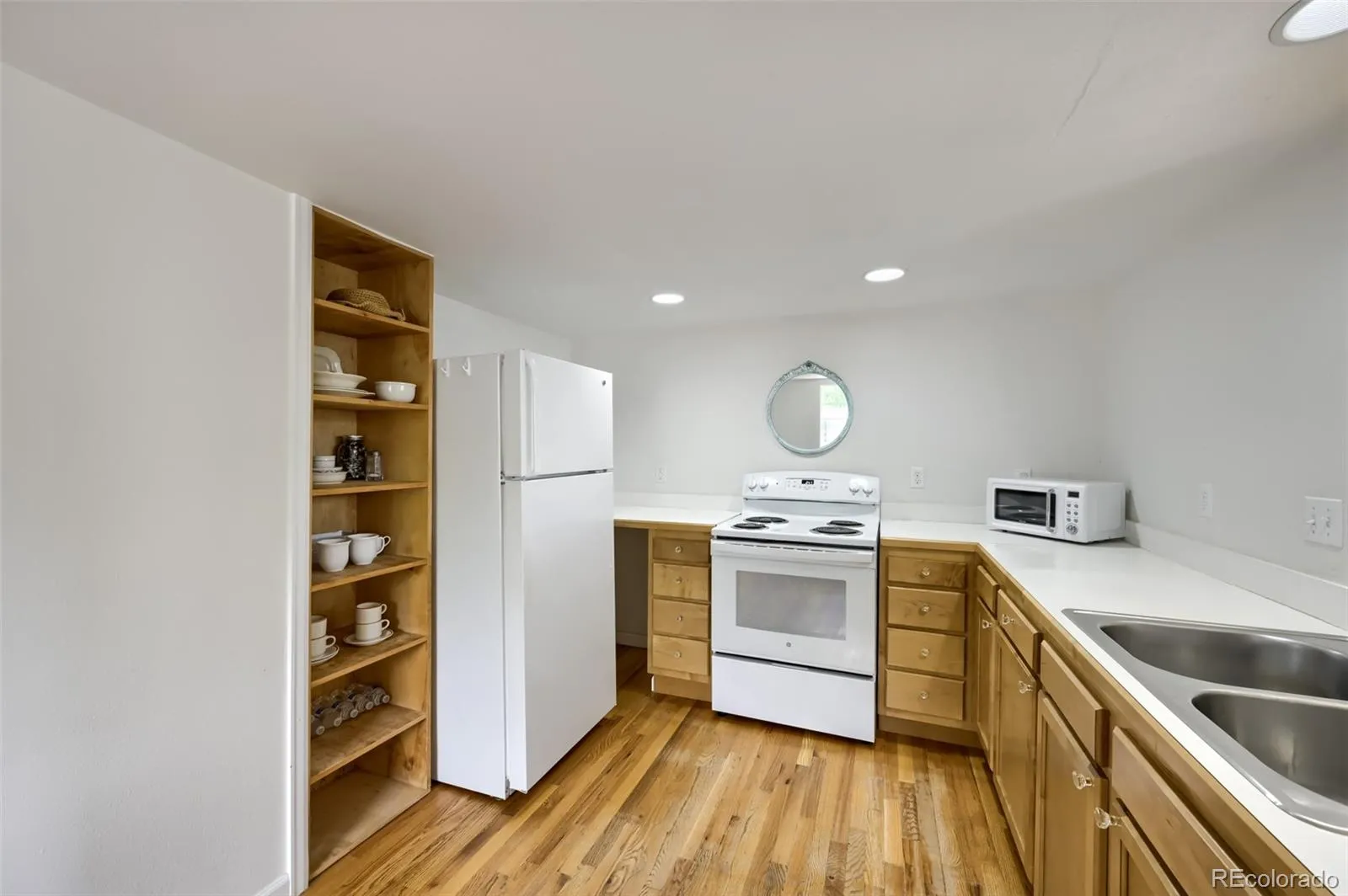 6795 Garrison Street Arvada CO 80004 MLS #REC5684351 05152026212135 1600 10