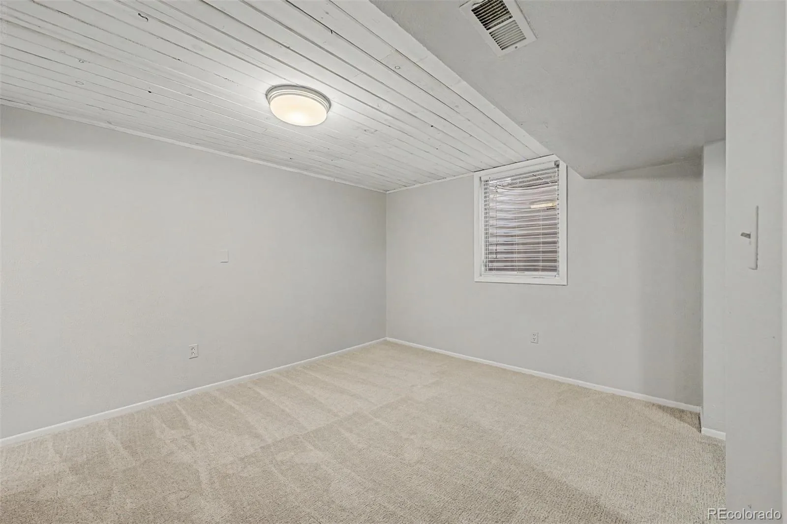 3105 S Beeler Street Denver CO 80231 | MLS #REC5684429 09232026004904 1600 30