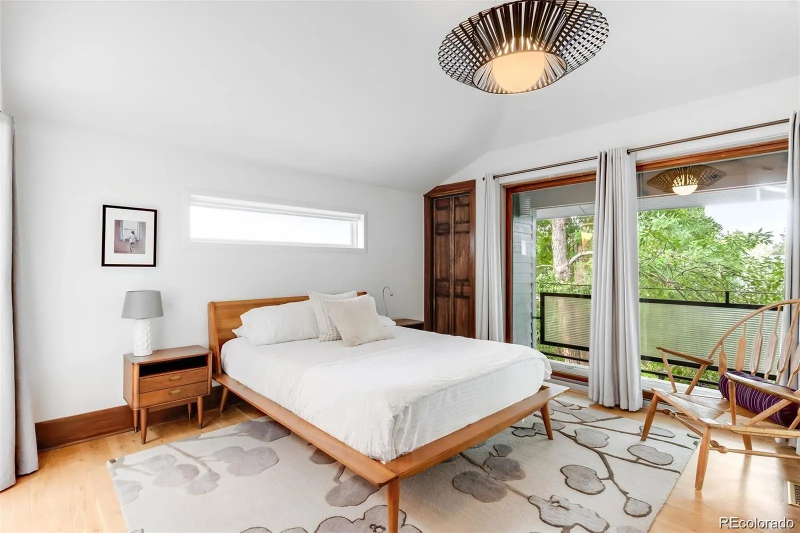 04072026012037 1600 10