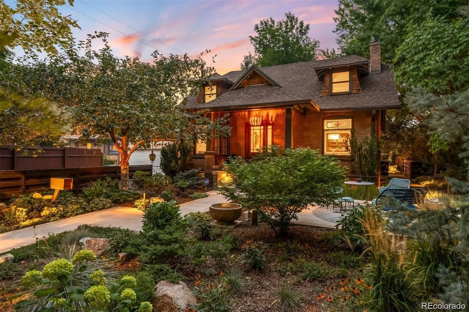 04072026012037 1600 18