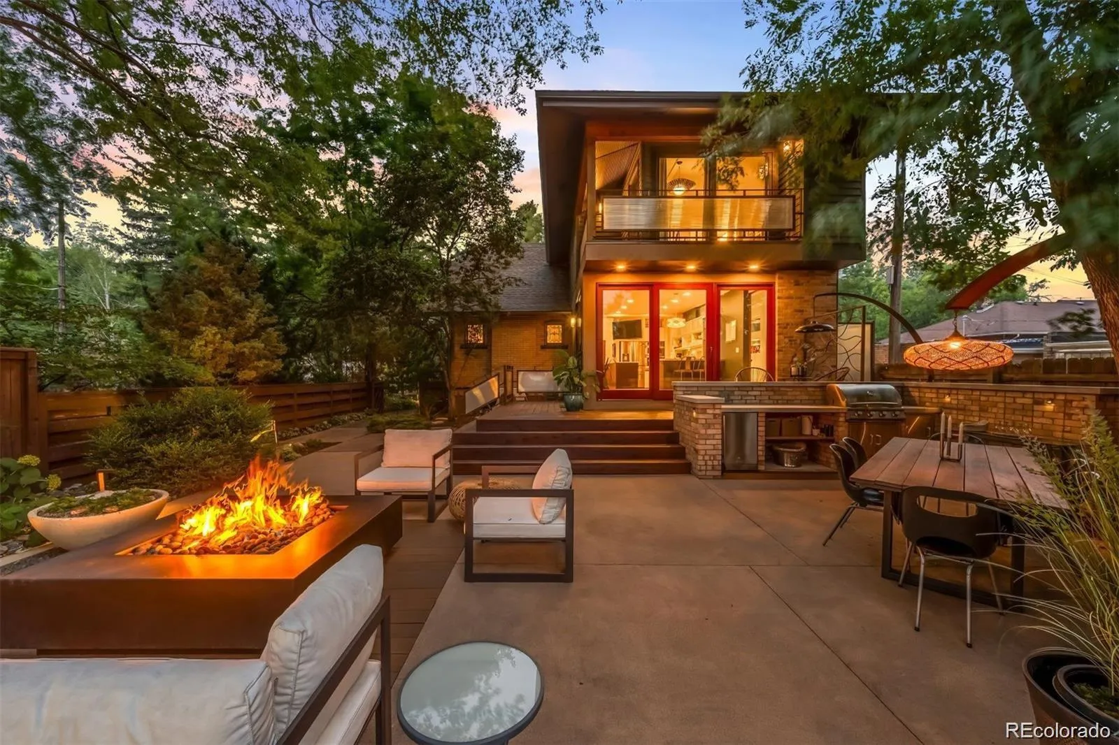 04072026012037 1600 20