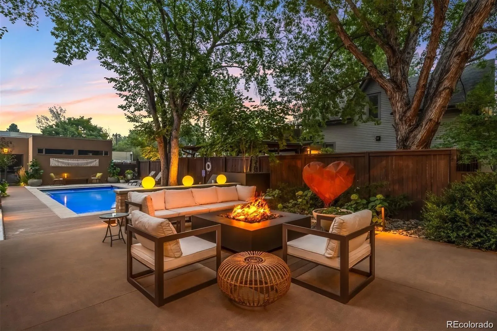 04072026012037 1600 22