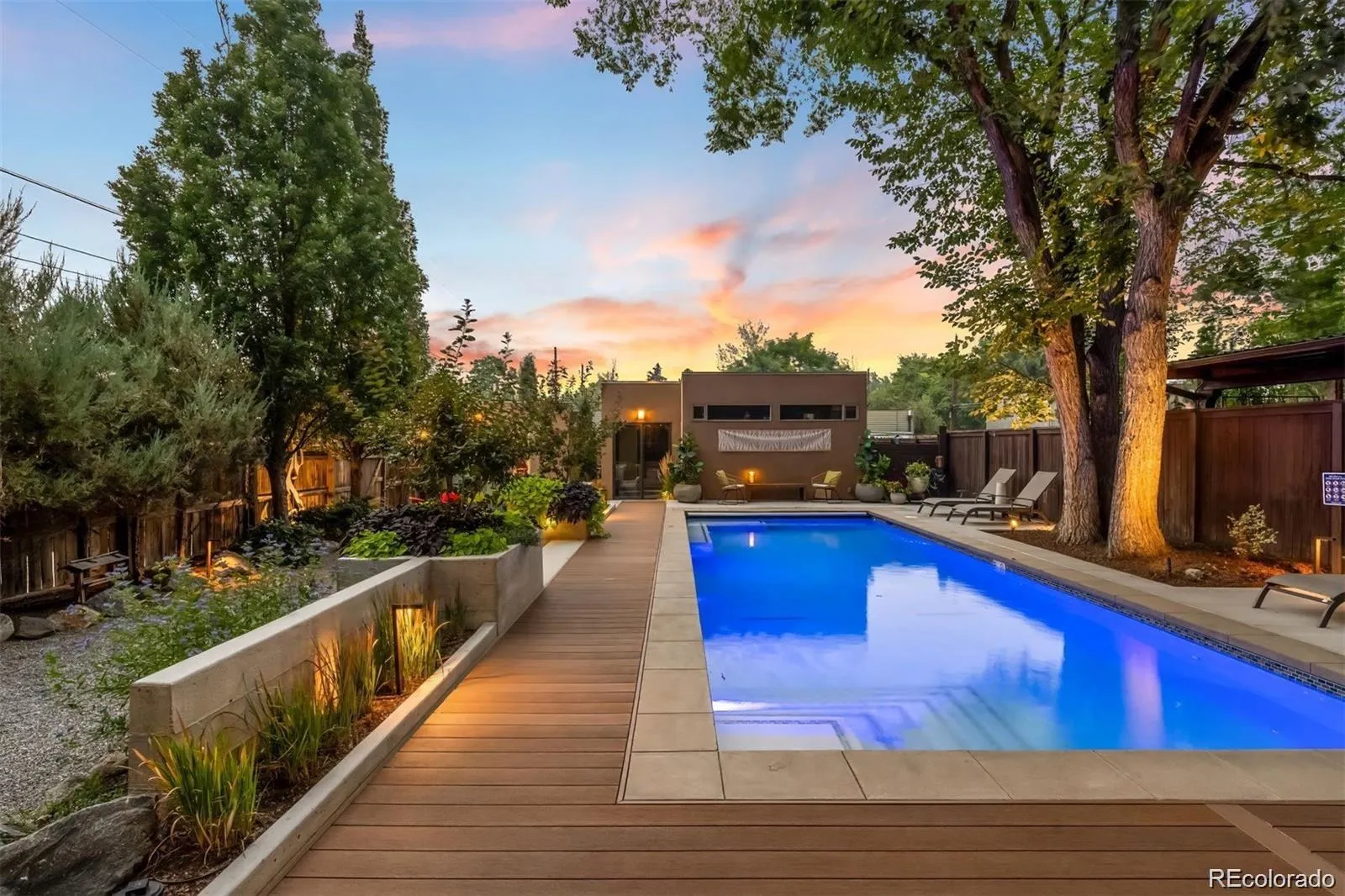 04072026012037 1600 23