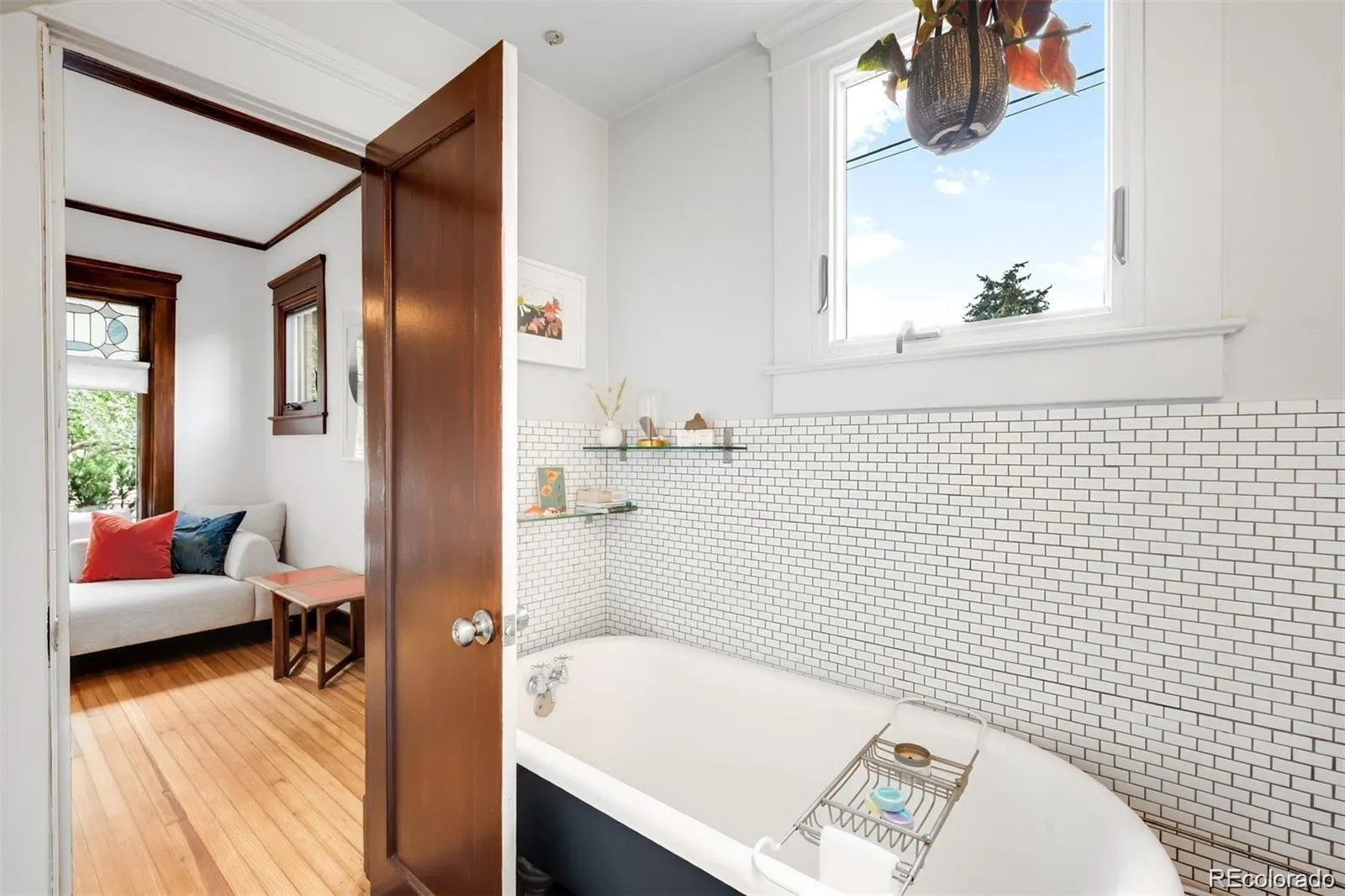 04072026012037 1600 39