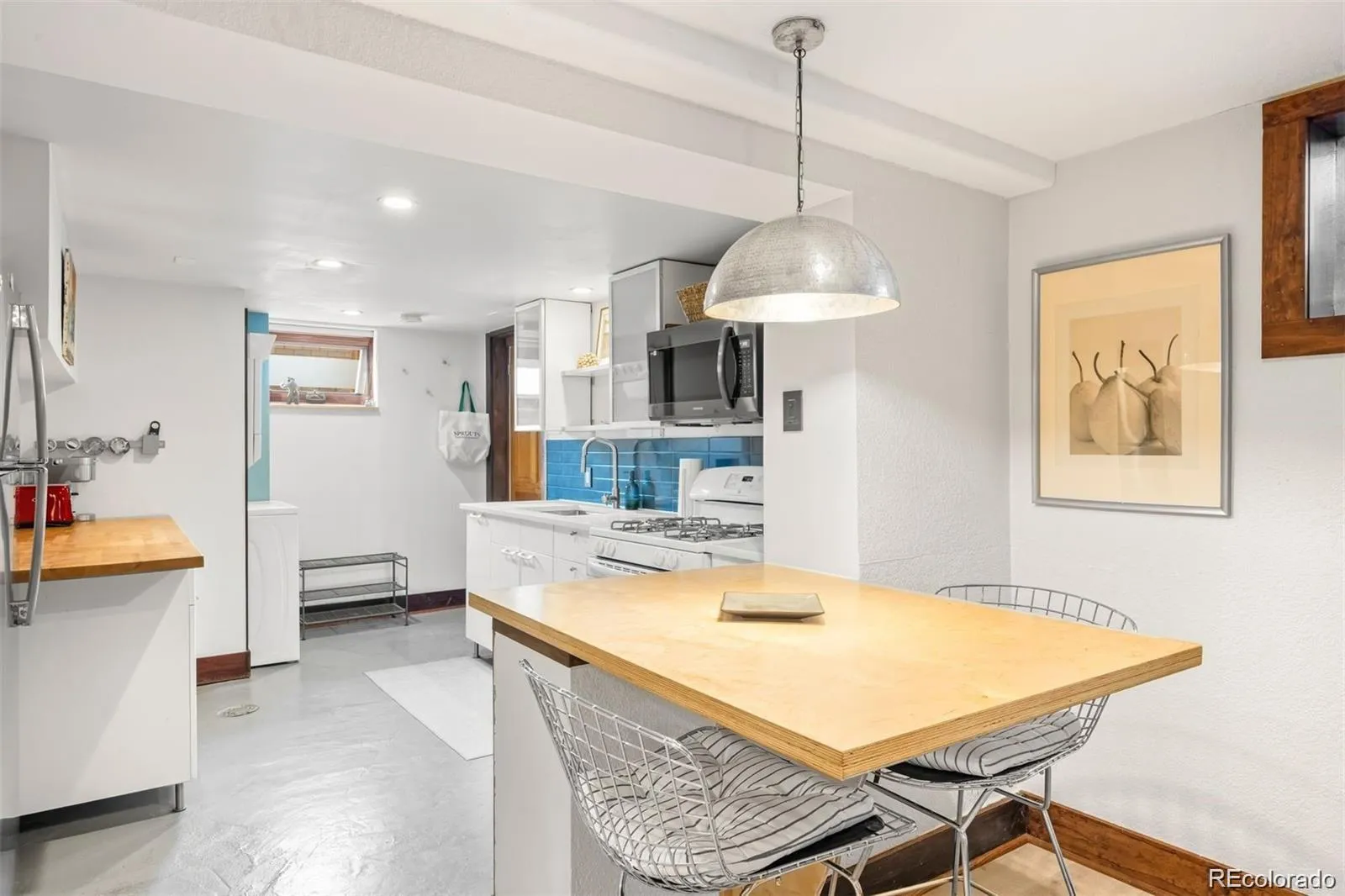 04072026012037 1600 42