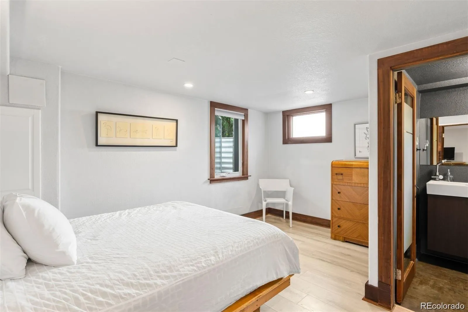 04072026012037 1600 47