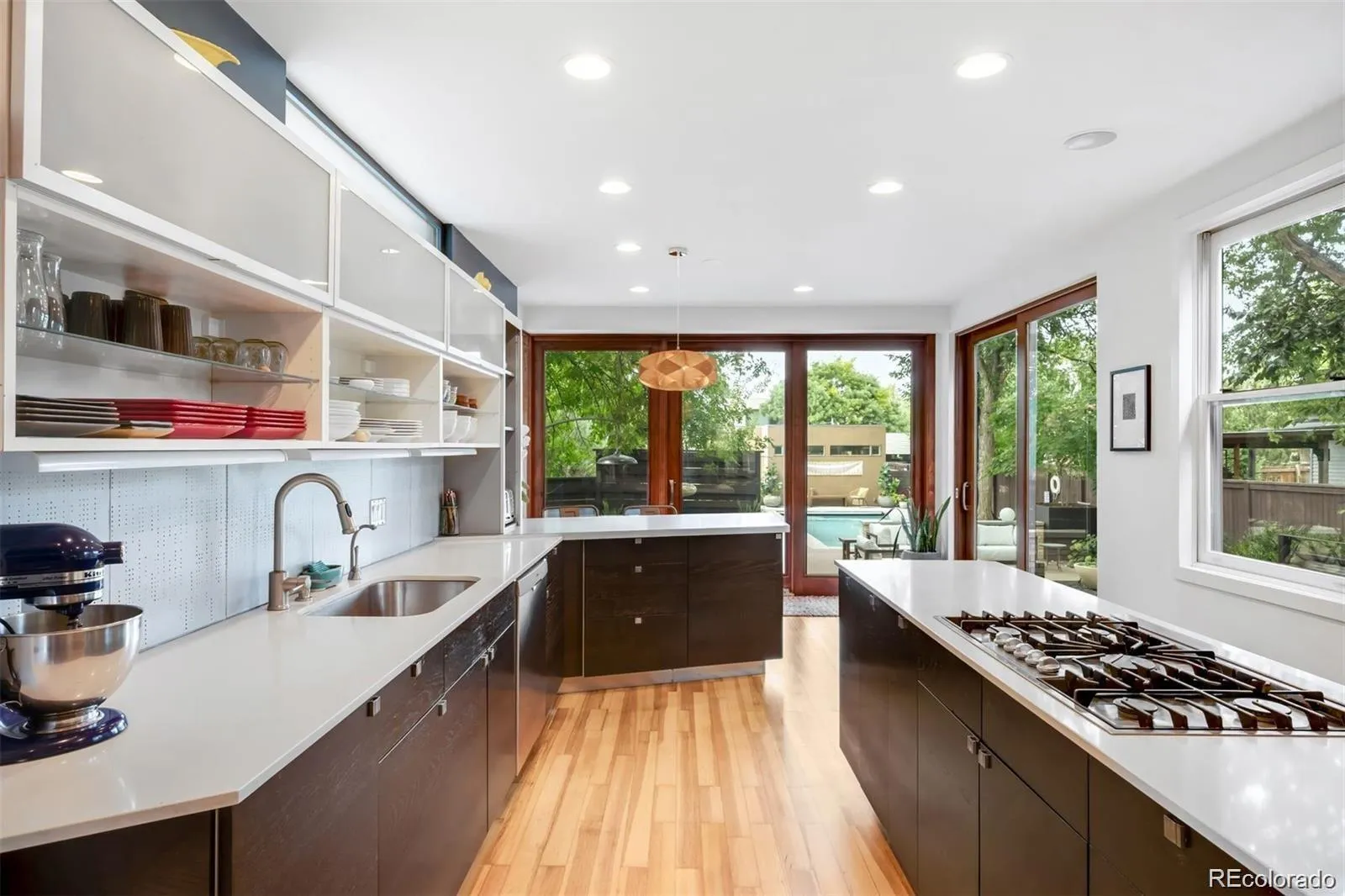 04072026012037 1600 6