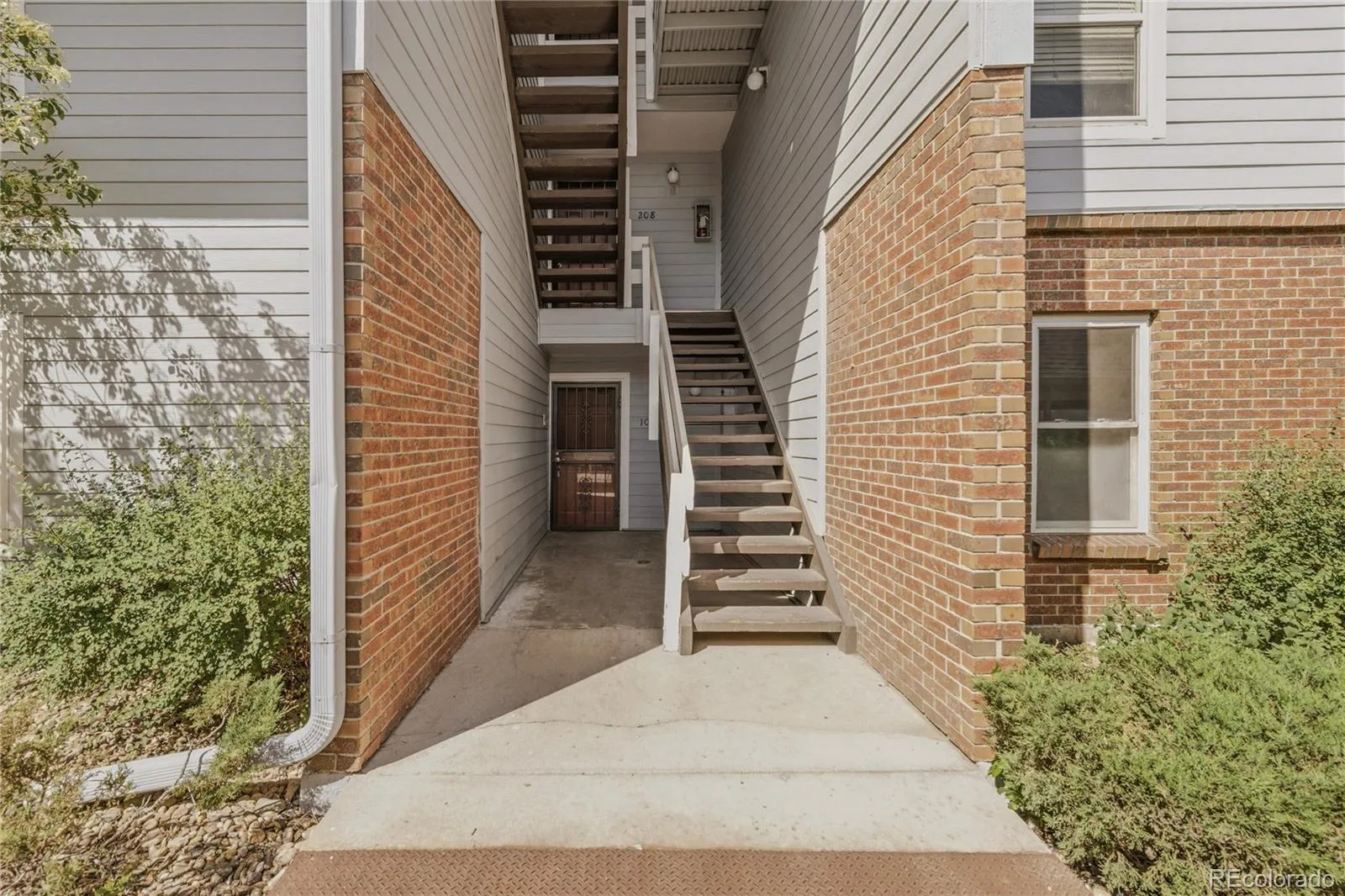 3141 S Tamarac Drive #108F Denver CO 80231 MLS #REC5686021 06292026154638 1600 21