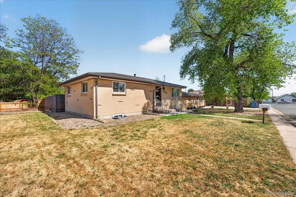 9030 Elm Court Denver CO 80260 | MLS #REC5690882 07152026214446 1200 2