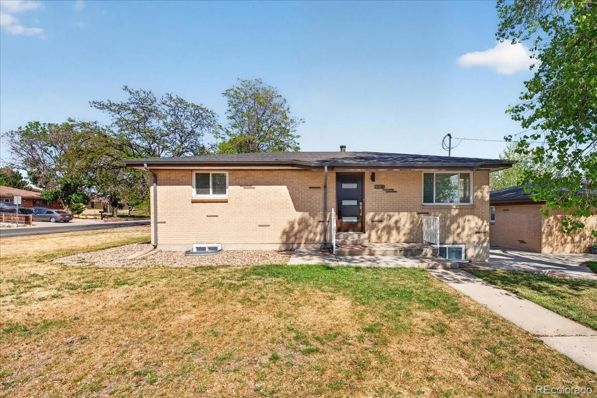 9030 Elm Court Denver CO 80260 | MLS #REC5690882 07152026214446 1200 4