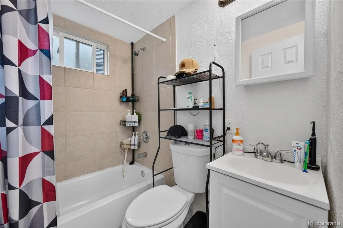 9030 Elm Court Denver CO 80260 | MLS #REC5690882 07152026214446 1200 42