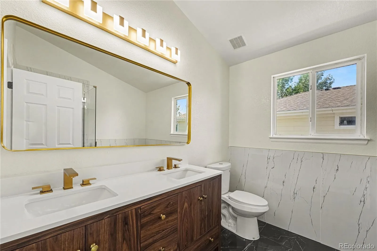 13674 Plaster Circle Broomfield CO 80023 | MLS #REC5695774 07182026161434 1600 21