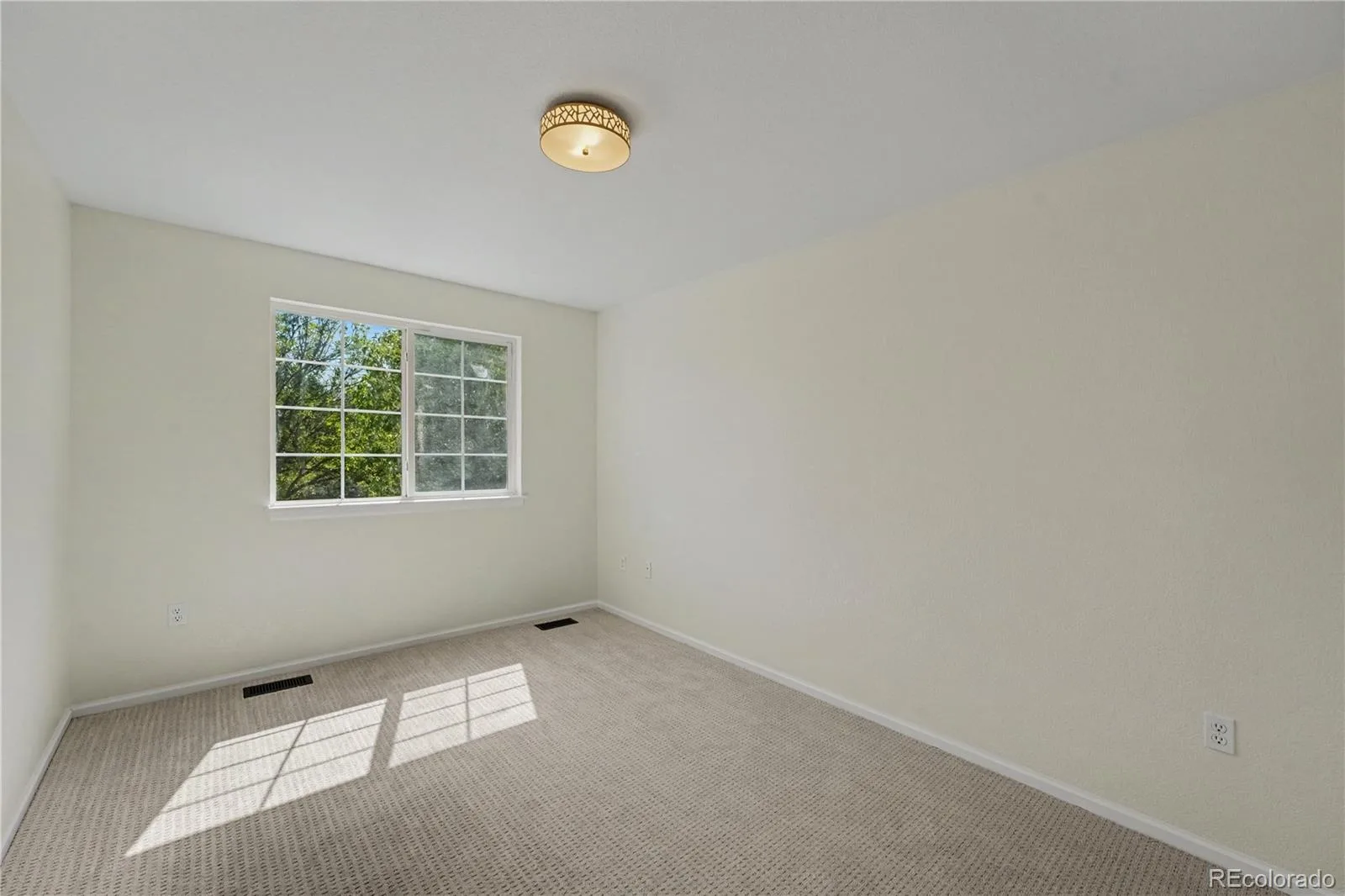 13674 Plaster Circle Broomfield CO 80023 | MLS #REC5695774 07182026161434 1600 26