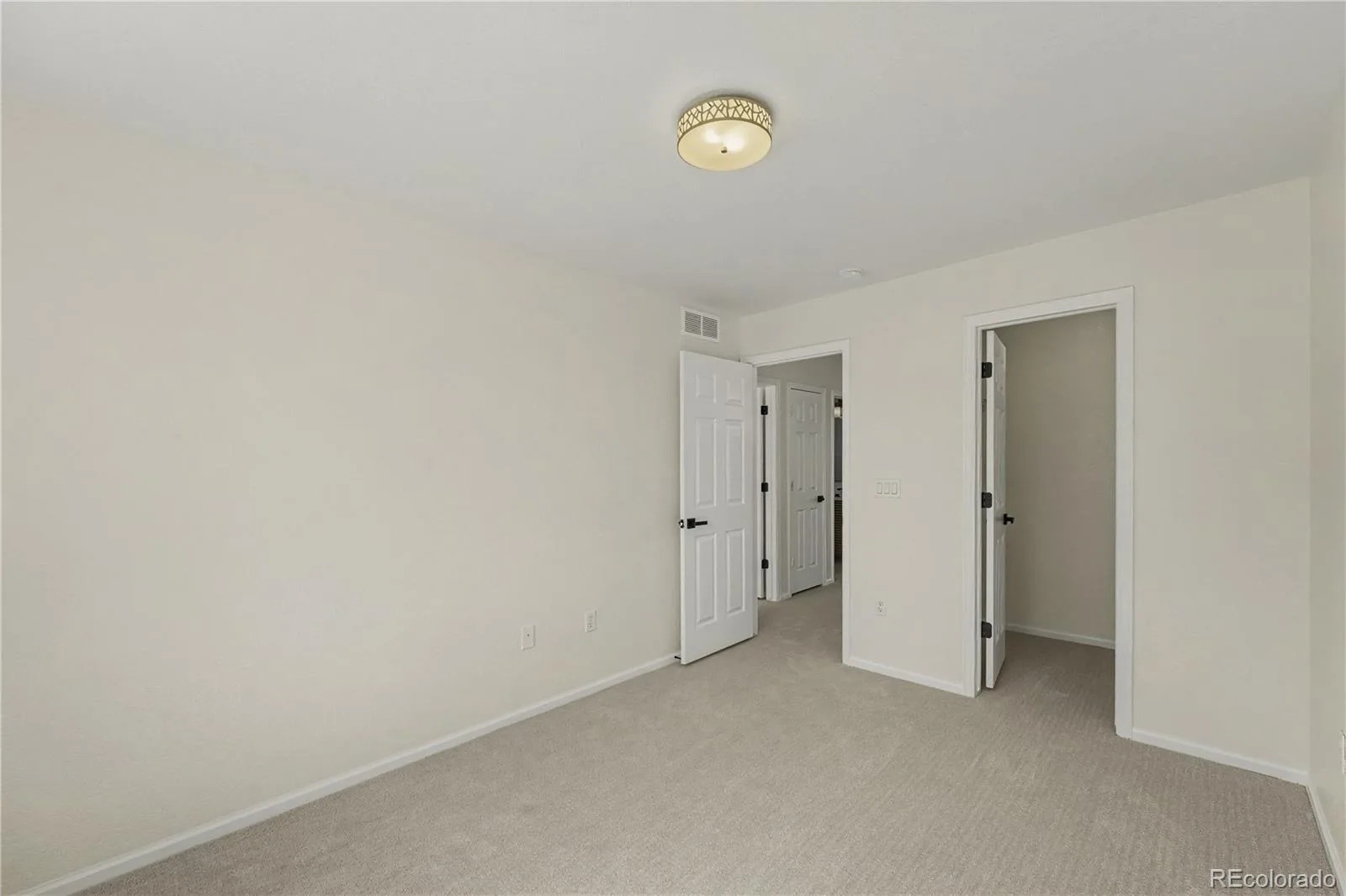 13674 Plaster Circle Broomfield CO 80023 | MLS #REC5695774 07182026161434 1600 27