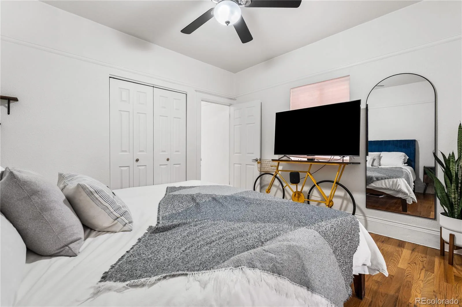 2465 W Caithness Place Denver CO 80211 MLS #REC5697559 05312026183332 1600 10
