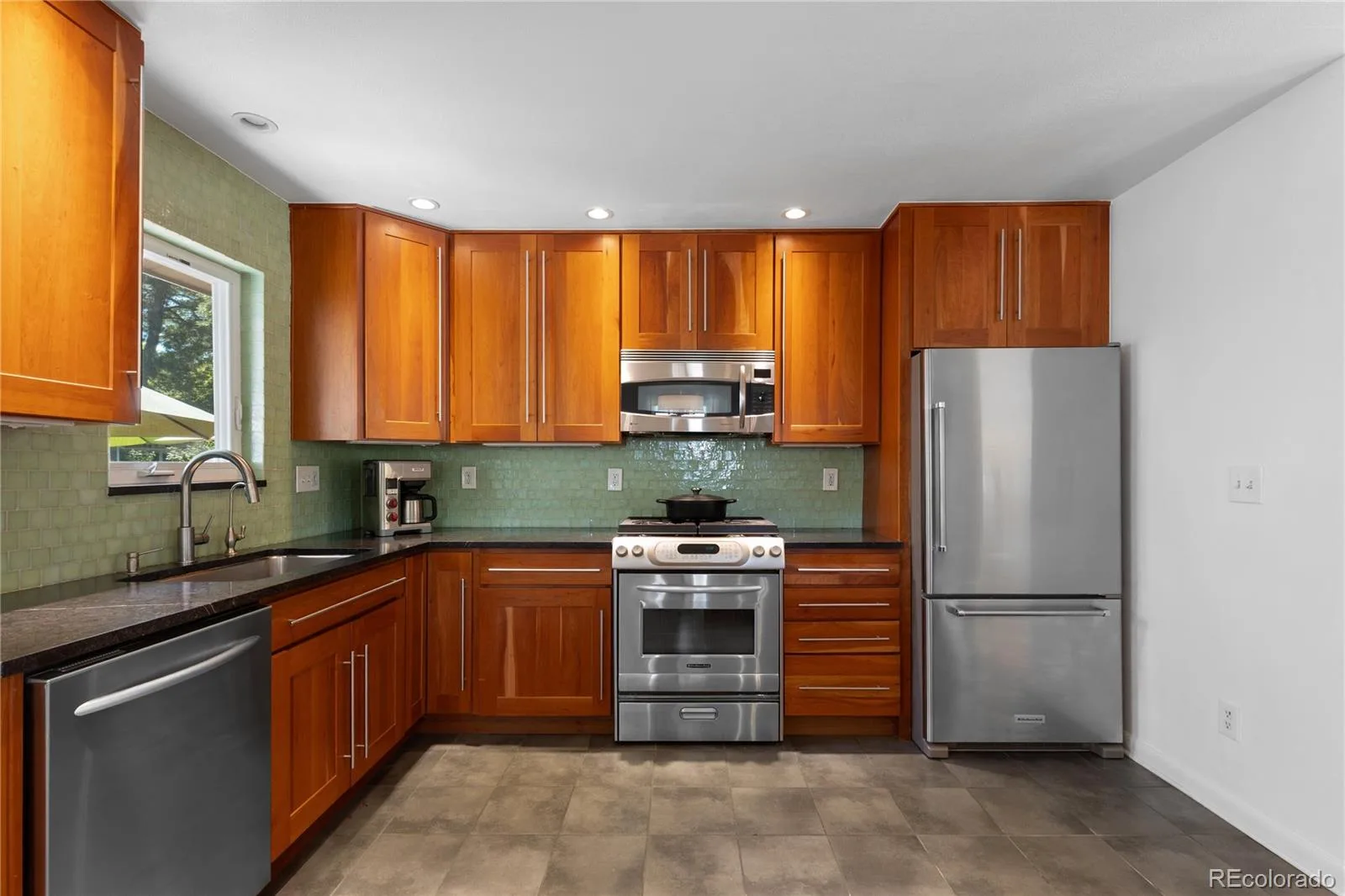 6100 S Ivy Street Centennial CO 80111 | MLS #REC5699233 07282026182907 1600 16
