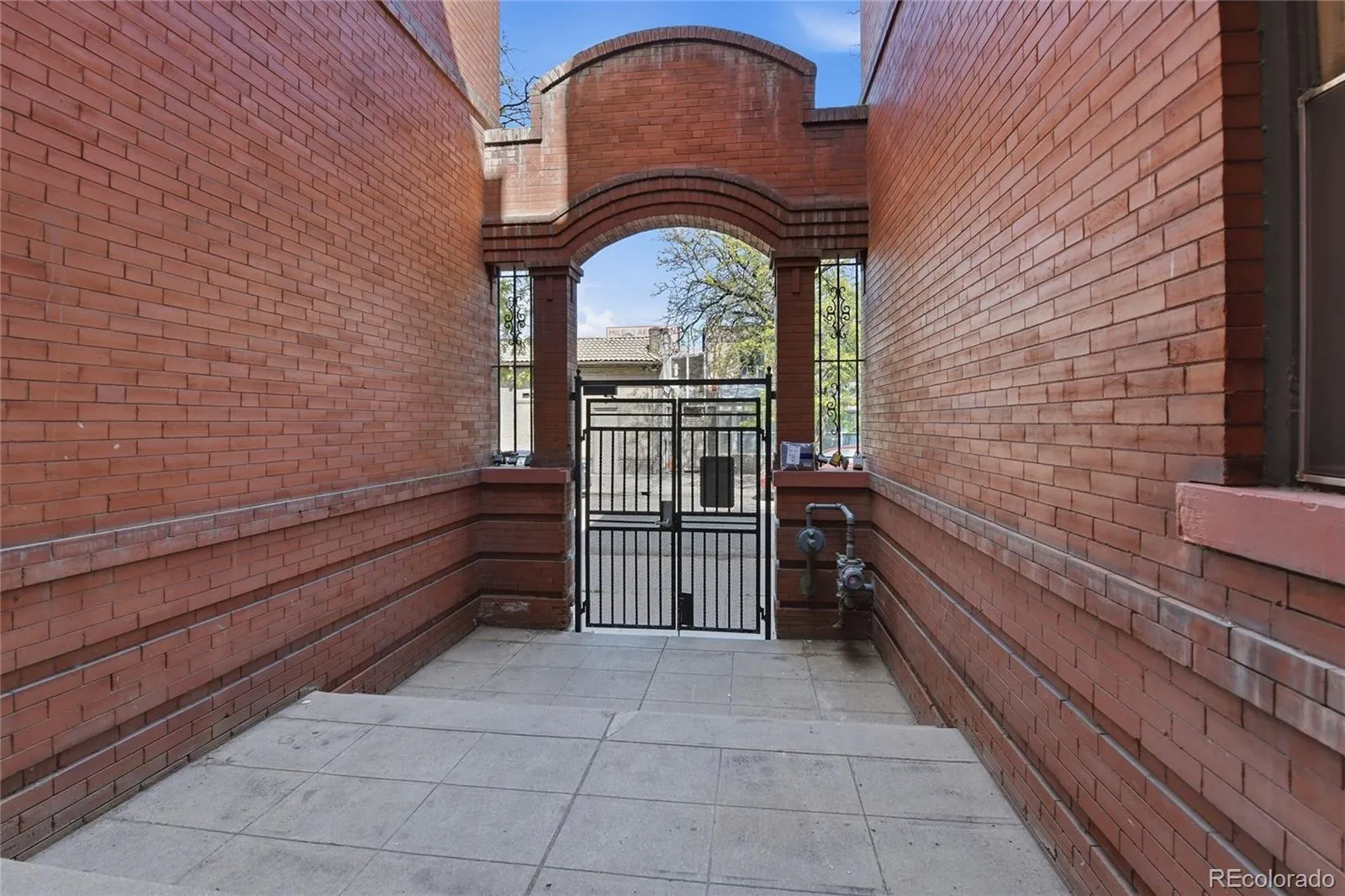 1475 N Humboldt Street #2 Denver CO 80218 MLS #REC5699582 05152026031717 1600 2