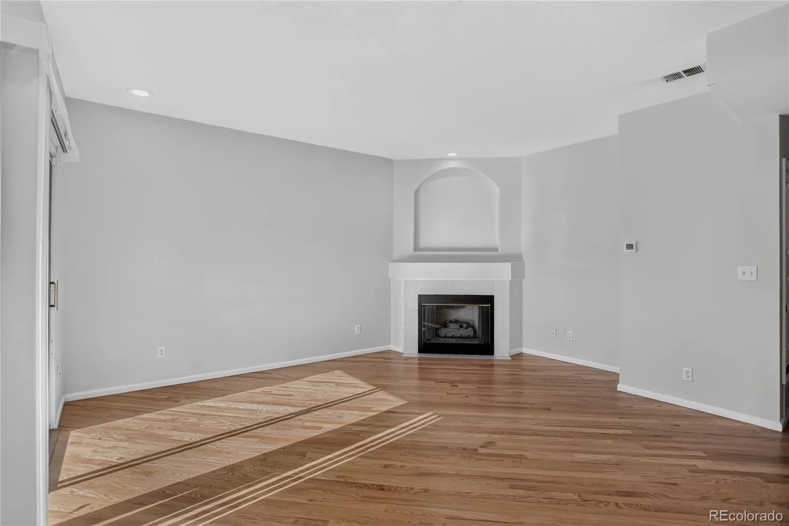 4013 S Carson Street #B Aurora CO 80014 | MLS #REC5704026 07242026163047 1600 7