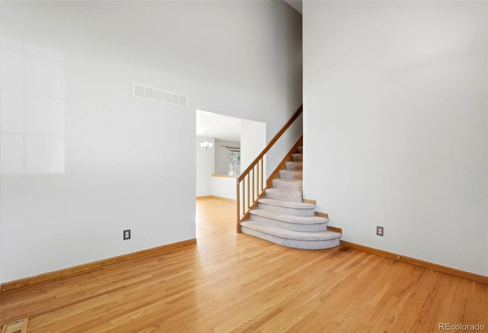 4607 N Foxtail Drive Castle Rock CO 80109 | MLS #REC5704061 06192026234653 1600 2