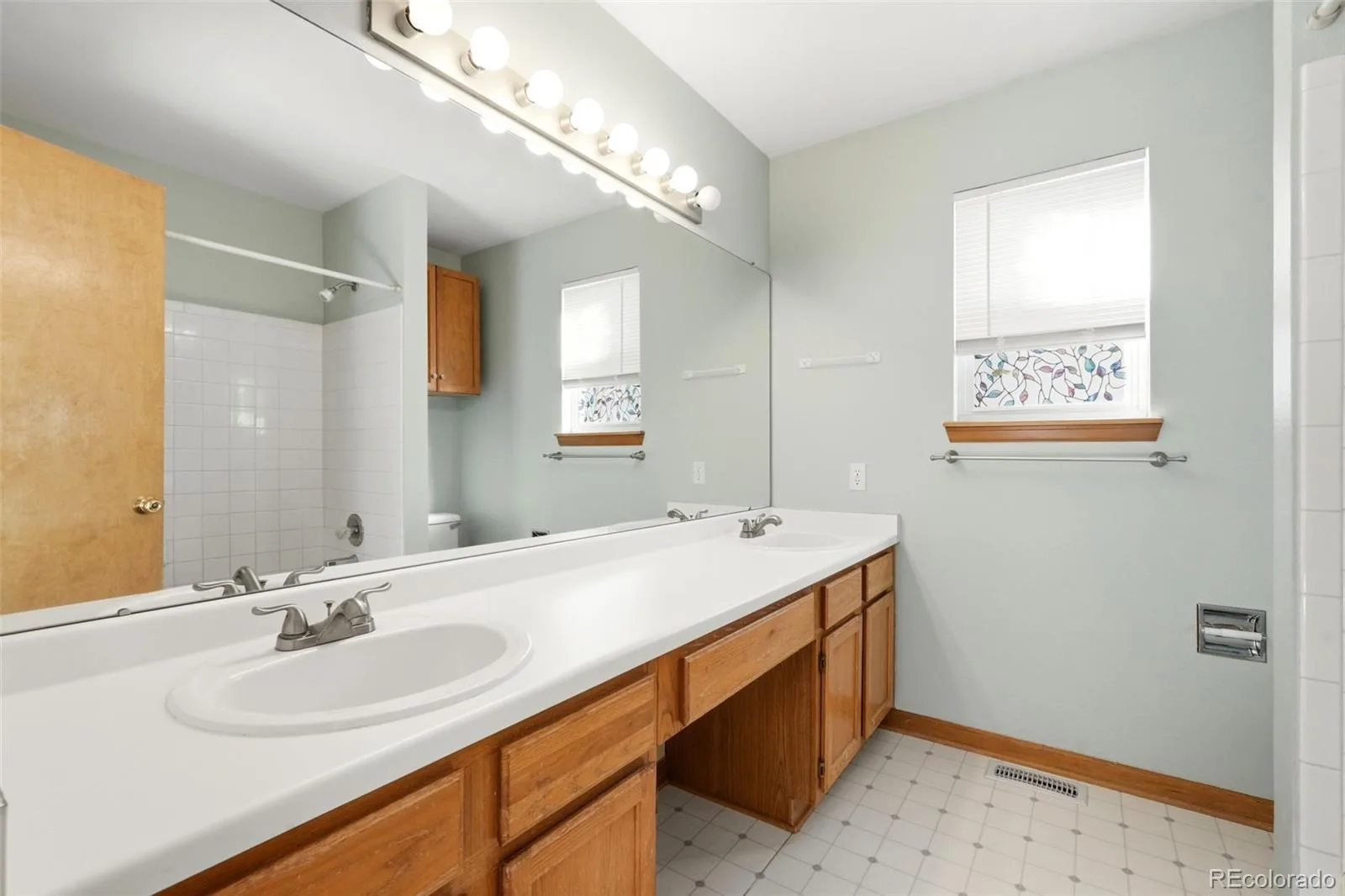 4607 N Foxtail Drive Castle Rock CO 80109 | MLS #REC5704061 06192026234653 1600 23