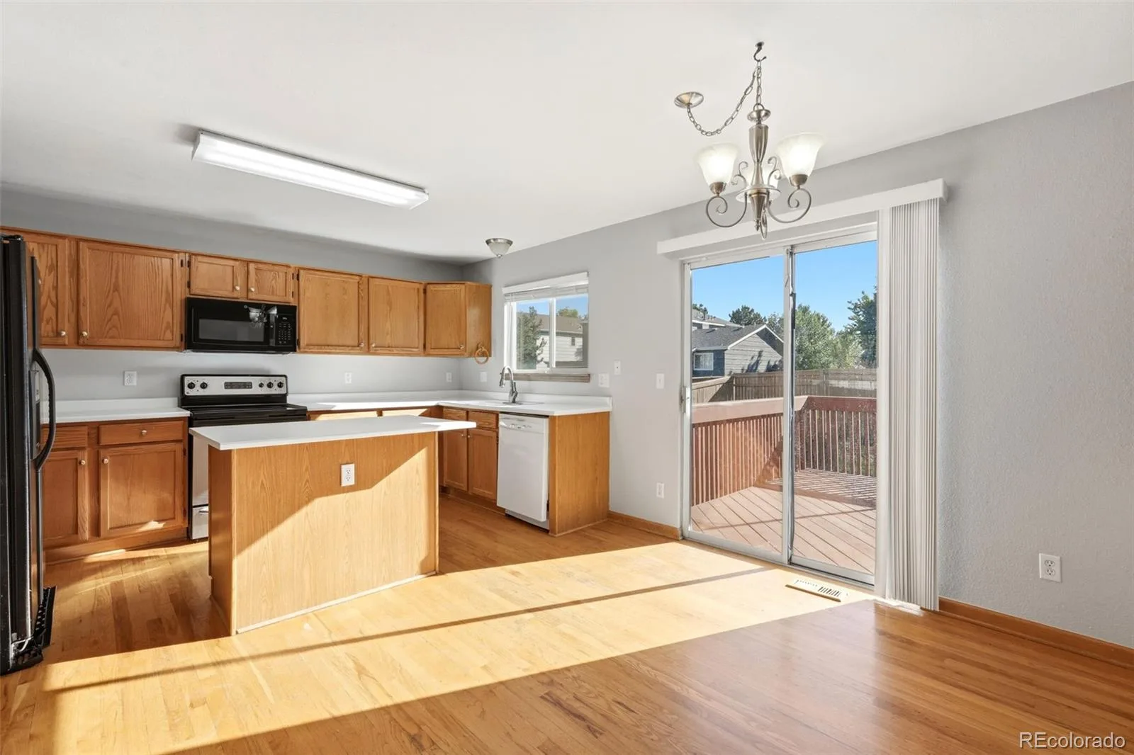 4607 N Foxtail Drive Castle Rock CO 80109 | MLS #REC5704061 06192026234653 1600 6