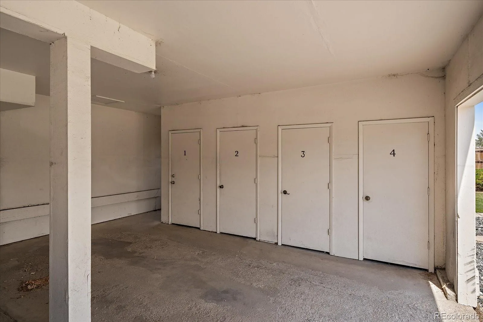 8798 Chase Drive #4 Arvada CO 80003 | MLS #REC5706585 08312026033337 1600 18