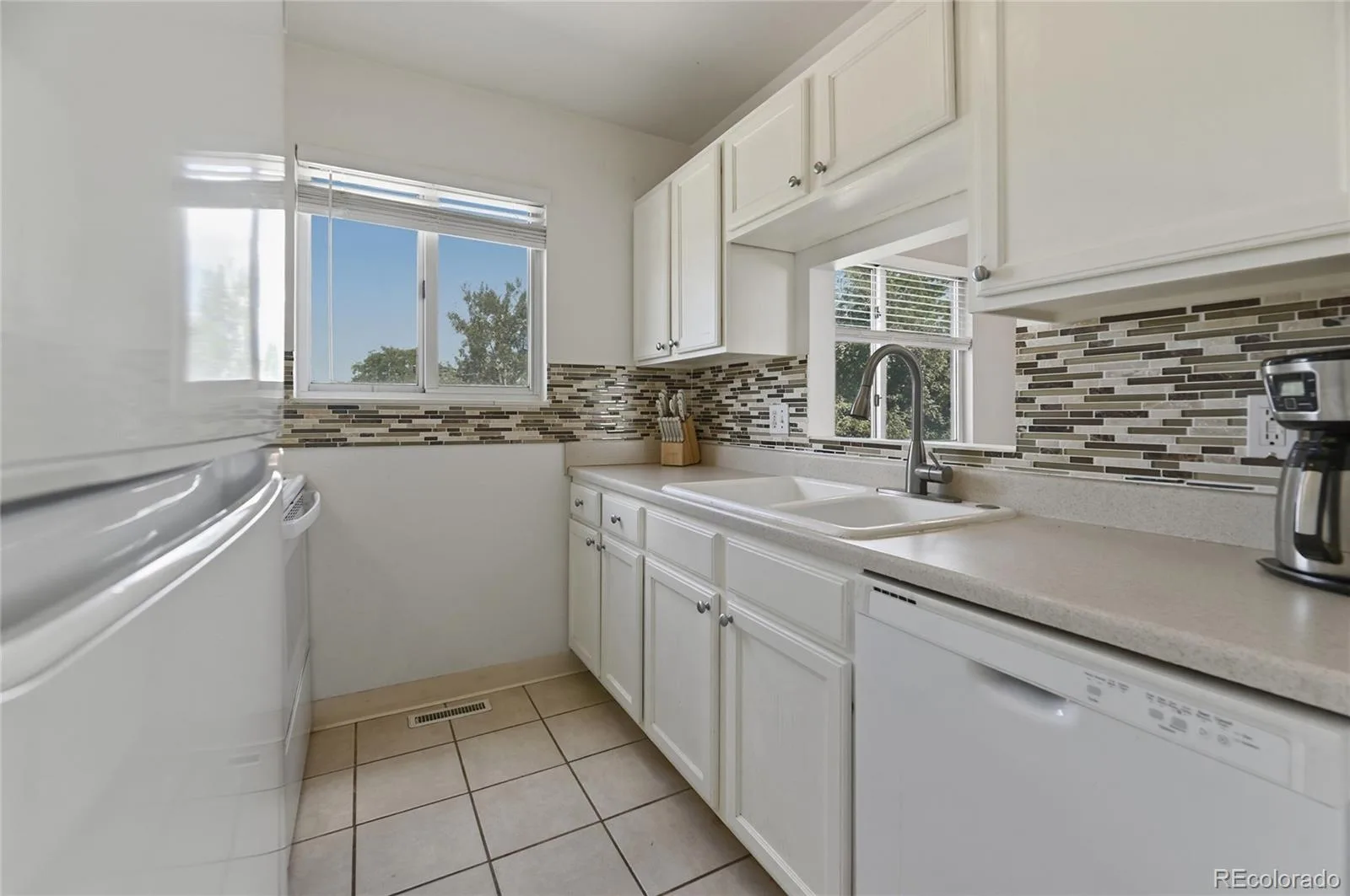 8798 Chase Drive #4 Arvada CO 80003 | MLS #REC5706585 08312026033337 1600 6