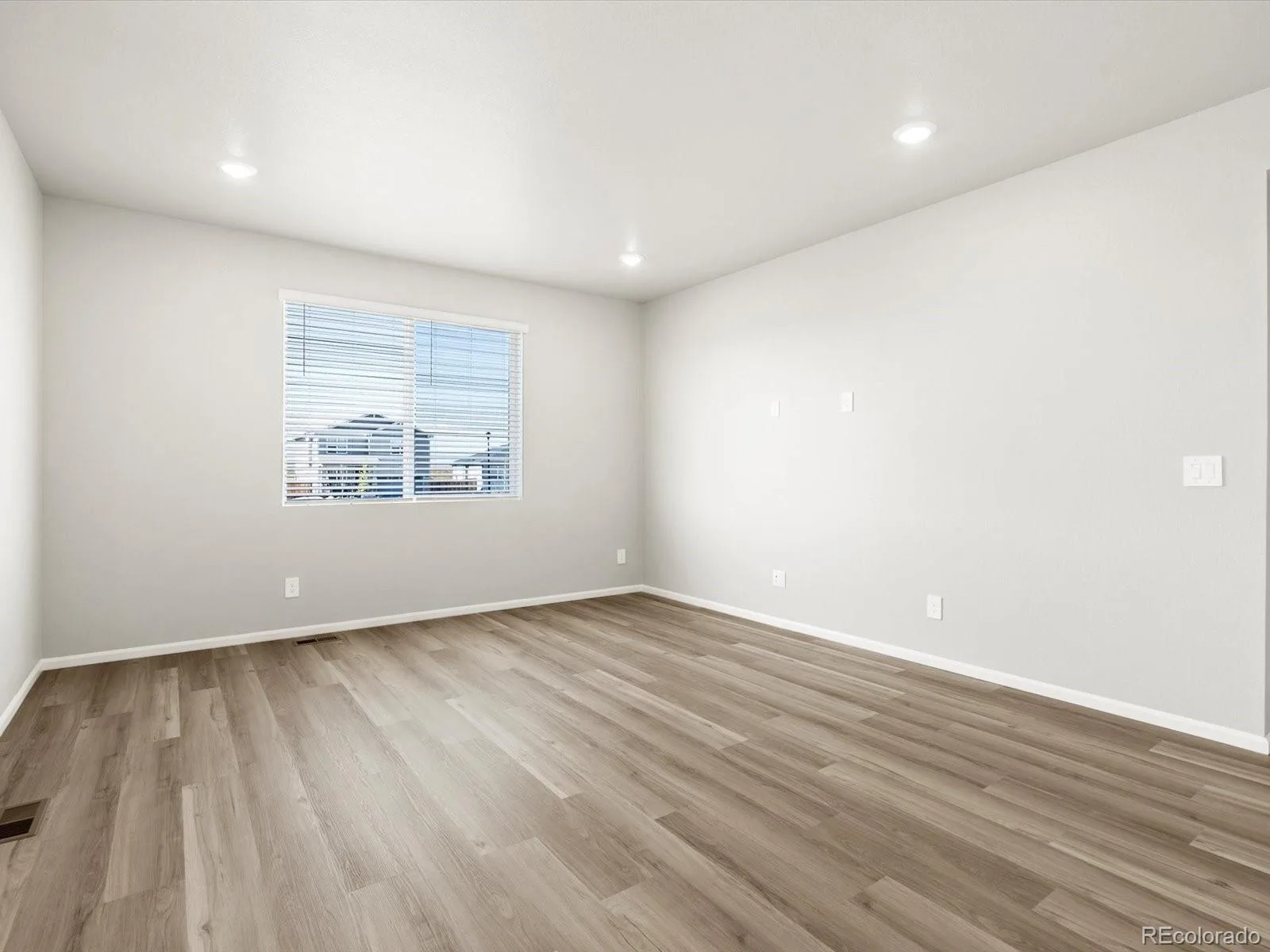 17446 E 89th Avenue Commerce City CO 80022 | MLS #REC5709188 08102026225214 1600 2