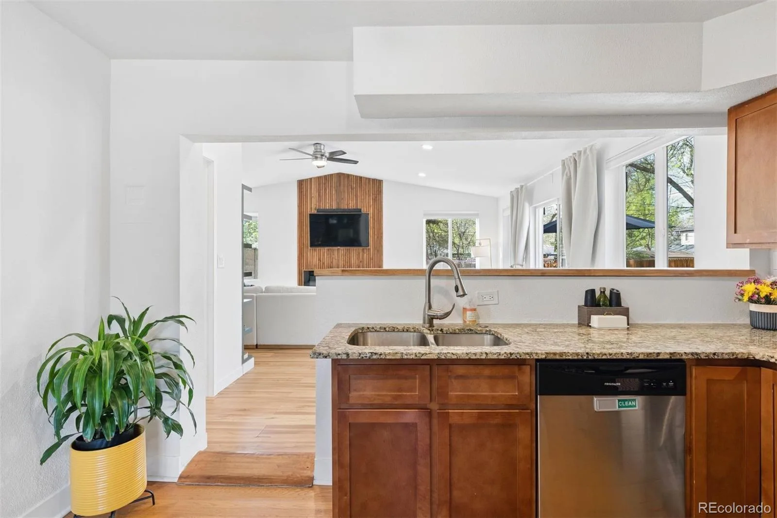 3910 E Jerome Avenue Denver CO 80210 | MLS #REC5709898 07302026163058 1600 10