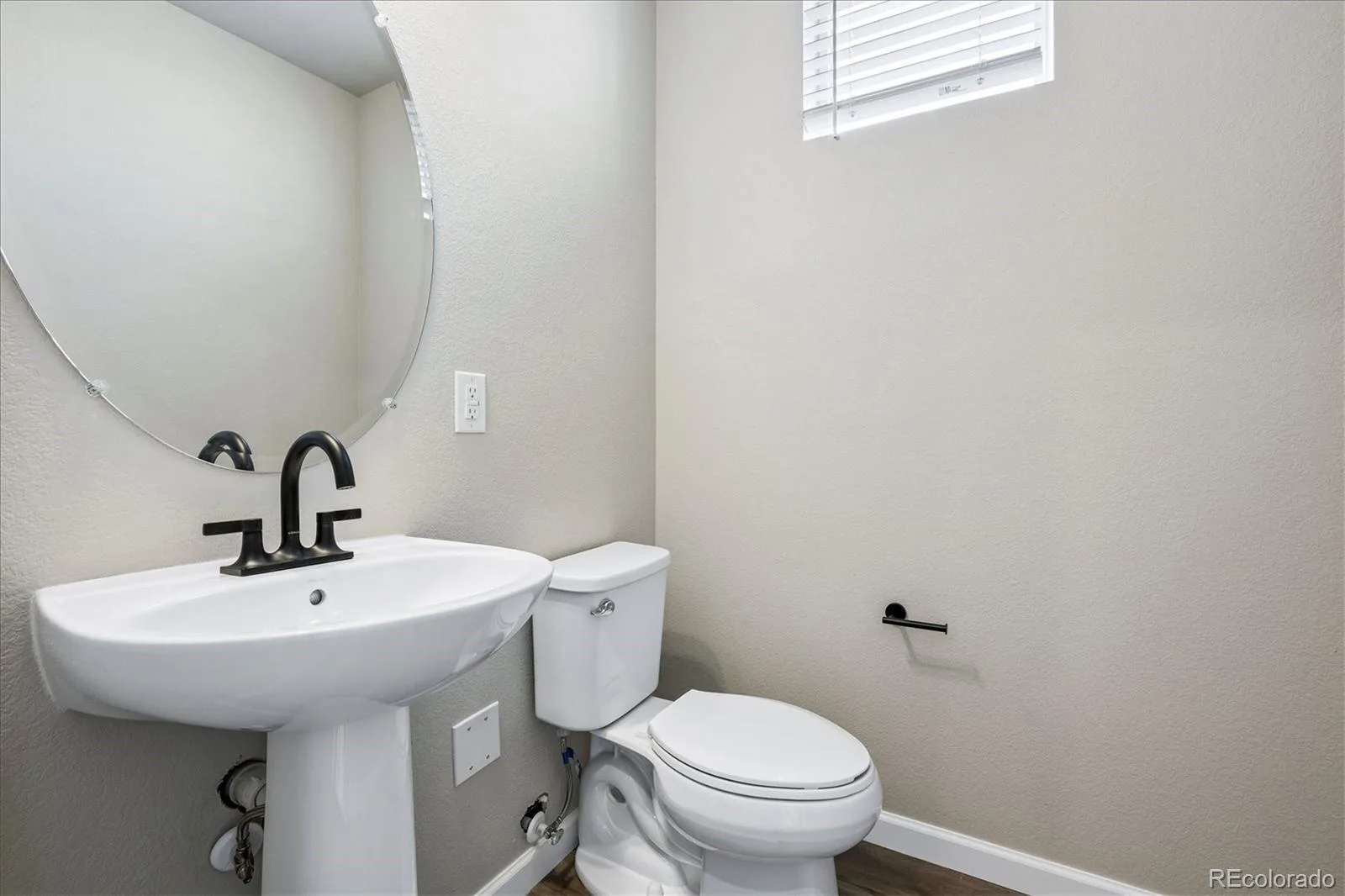516 Luton Drive Castle Pines CO 80108 | MLS #REC5711498 08112026201849 1600 12