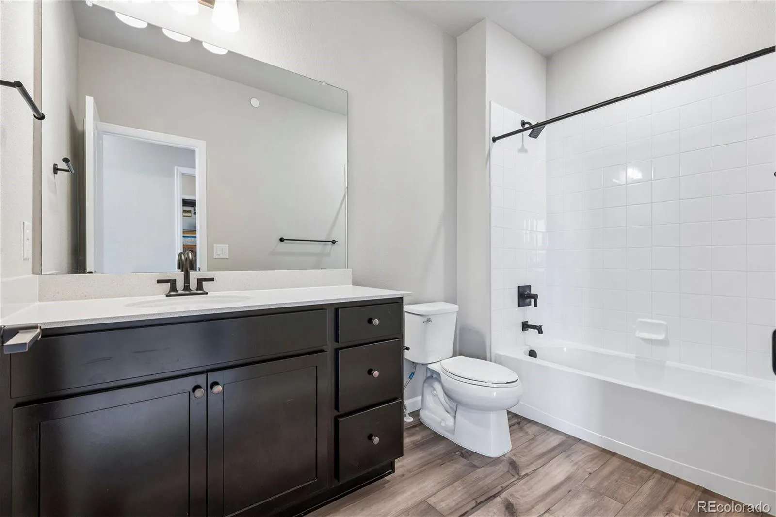 516 Luton Drive Castle Pines CO 80108 | MLS #REC5711498 08112026201849 1600 18