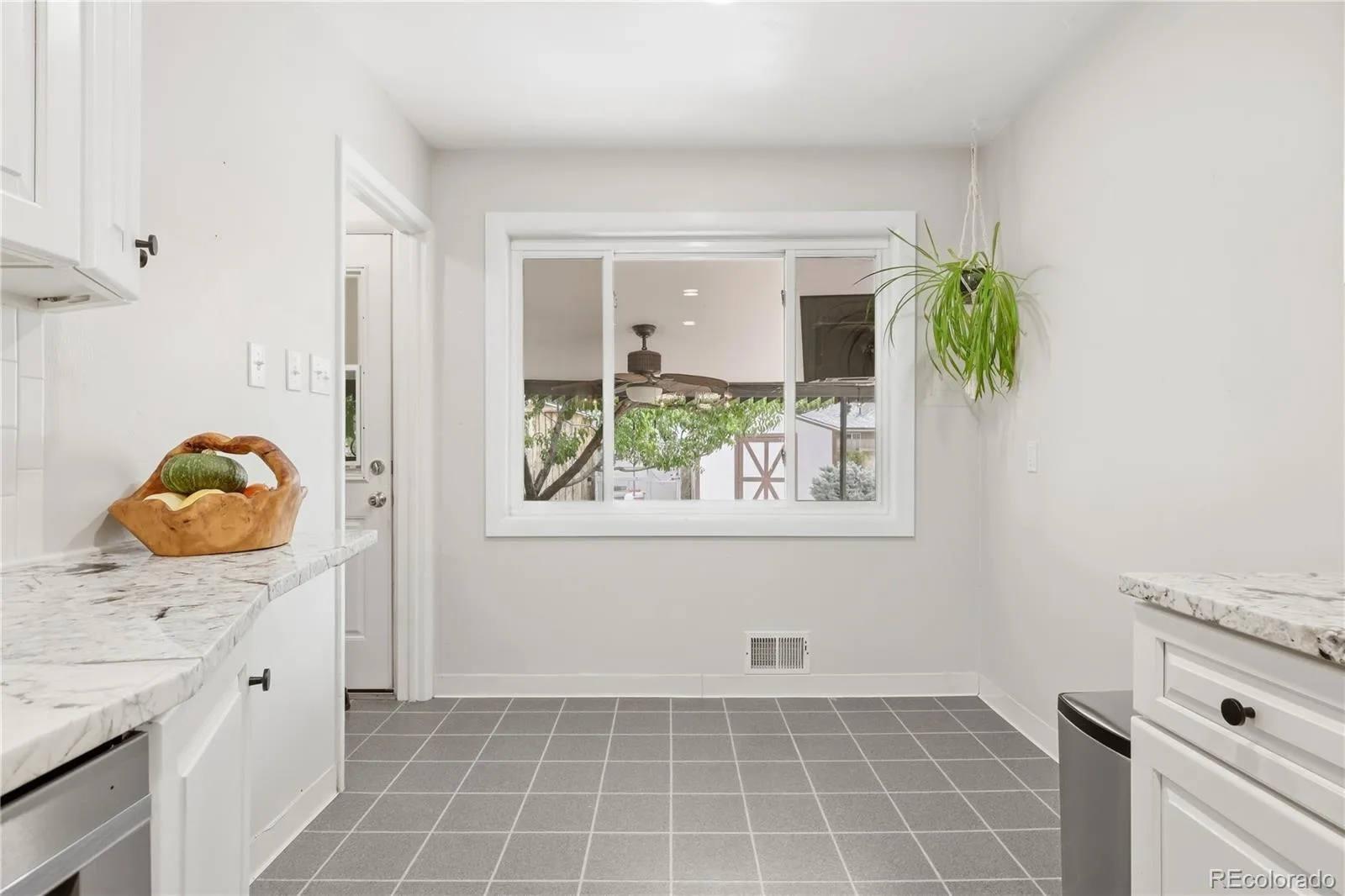 1990 S Stuart Street Denver CO 80219 | MLS #REC5711627 09212026195349 1600 17