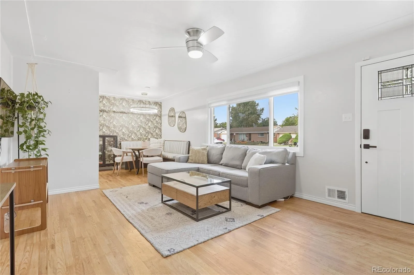 1990 S Stuart Street Denver CO 80219 | MLS #REC5711627 09212026195349 1600 20