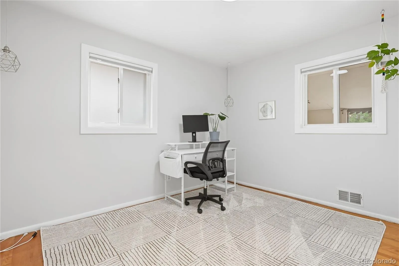 1990 S Stuart Street Denver CO 80219 | MLS #REC5711627 09212026195349 1600 29