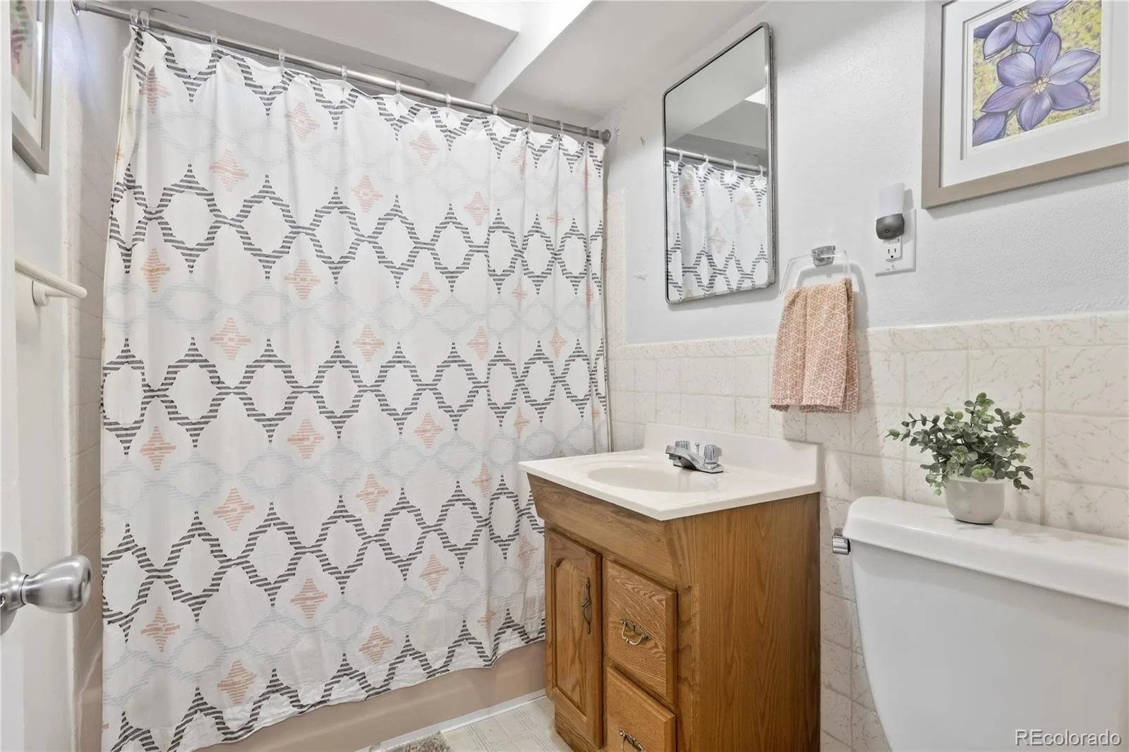 1990 S Stuart Street Denver CO 80219 | MLS #REC5711627 09212026195349 1600 37