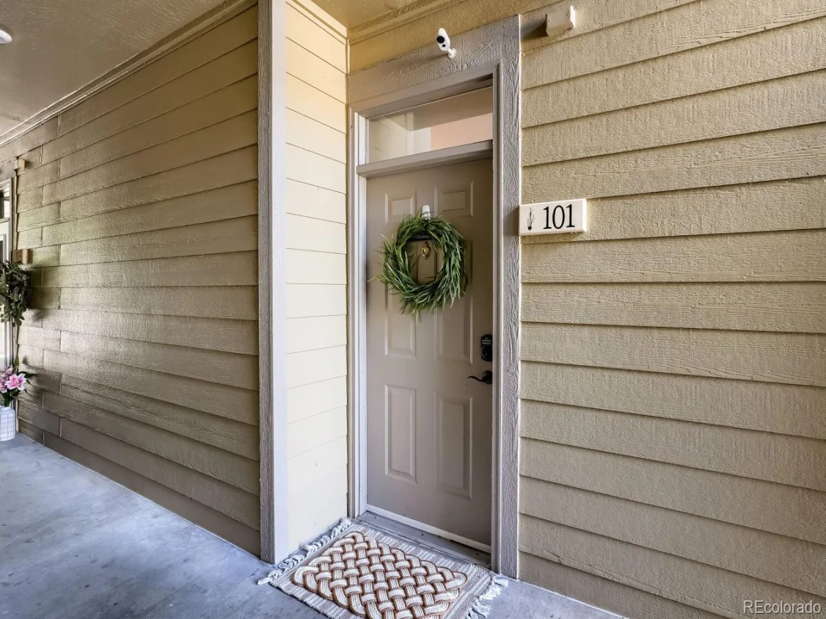 10473 W Hampden Avenue #101 Denver CO 80227 | MLS #REC5713171 08272026202714 1200 1