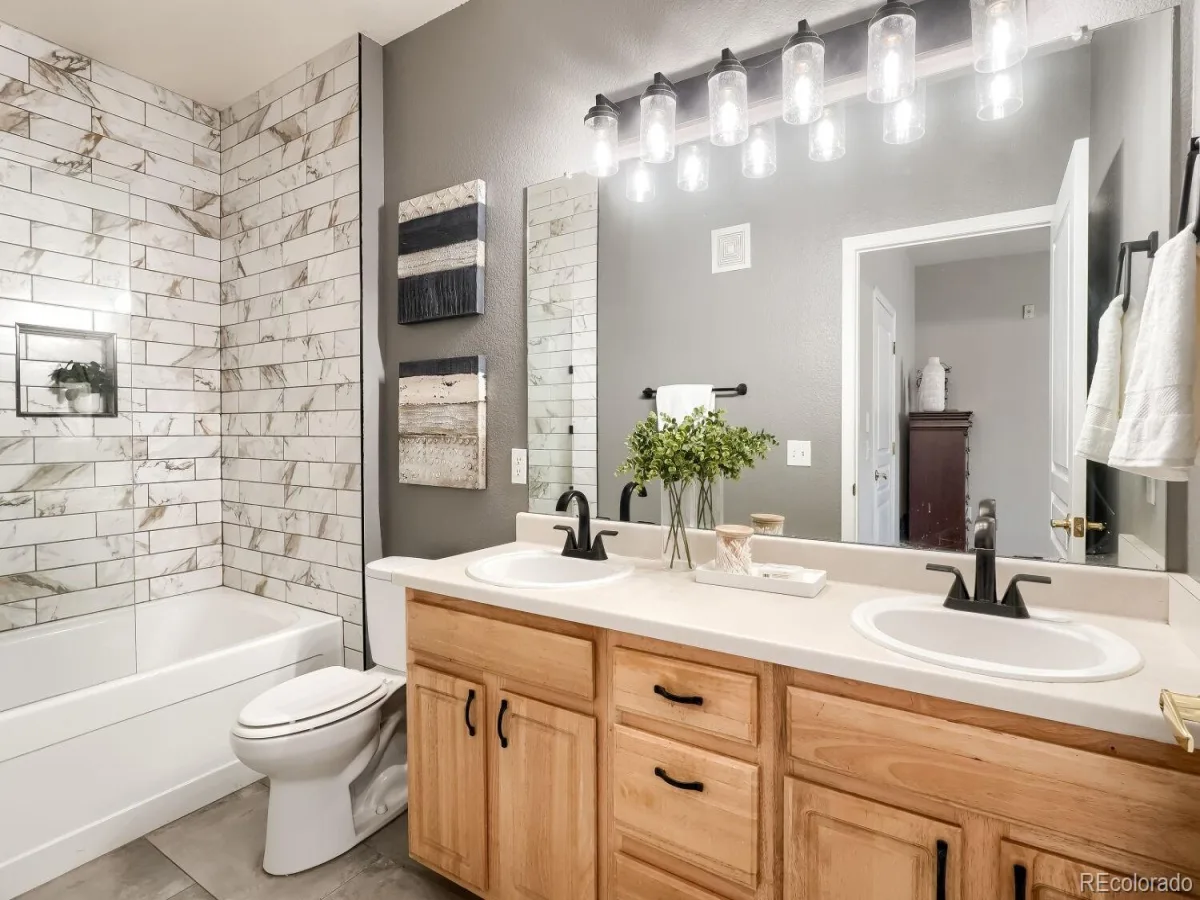 10473 W Hampden Avenue #101 Denver CO 80227 | MLS #REC5713171 08272026202714 1200 13