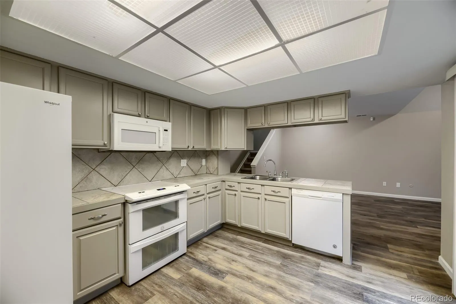 2181 S Victor Street #E Aurora CO 80014 MLS #REC5715917 05252026212134 1600 7