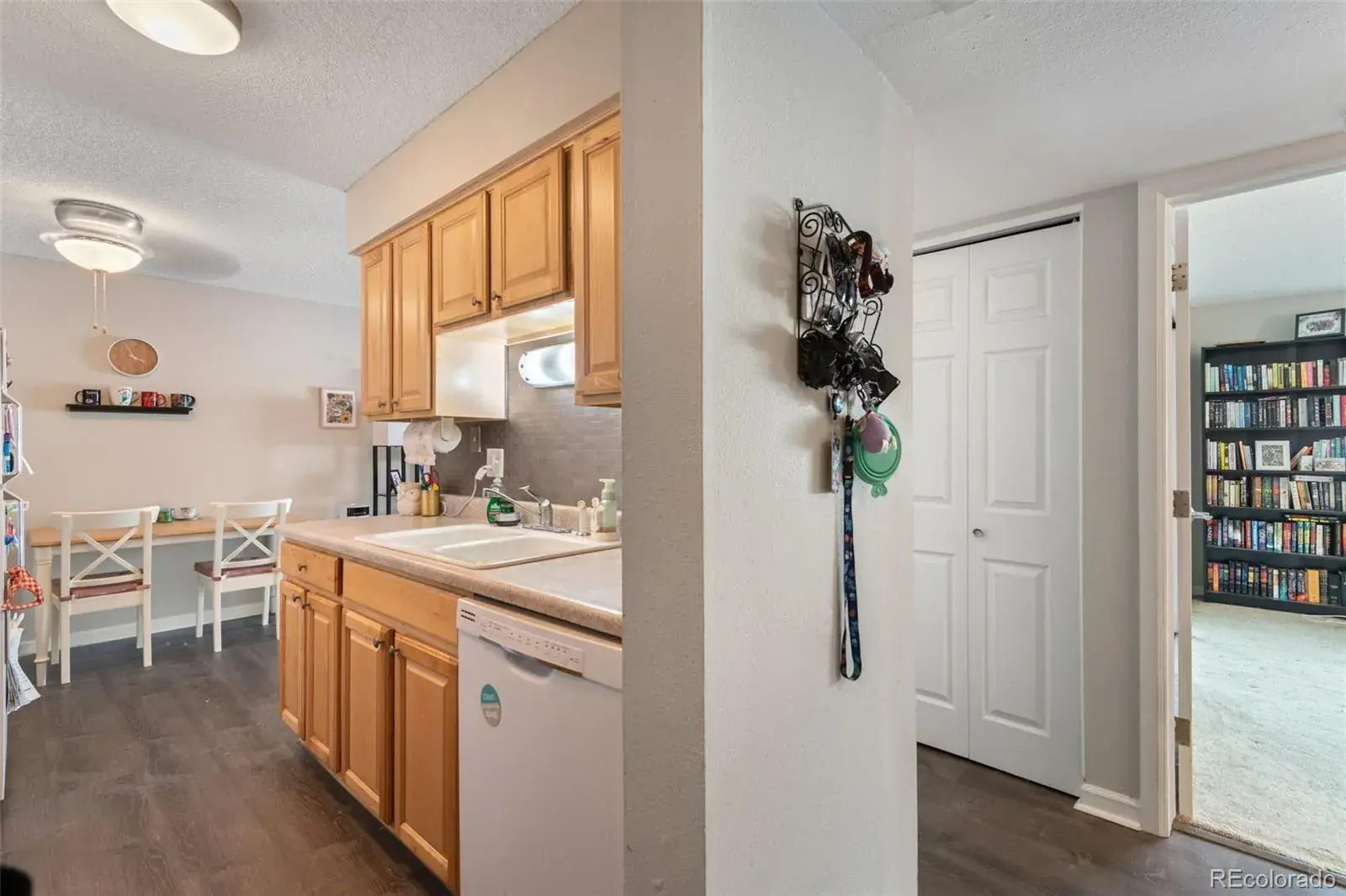 7755 E Quincy Avenue #207A3 Denver CO 80237 MLS #REC5717391 07102025010041 1600 10
