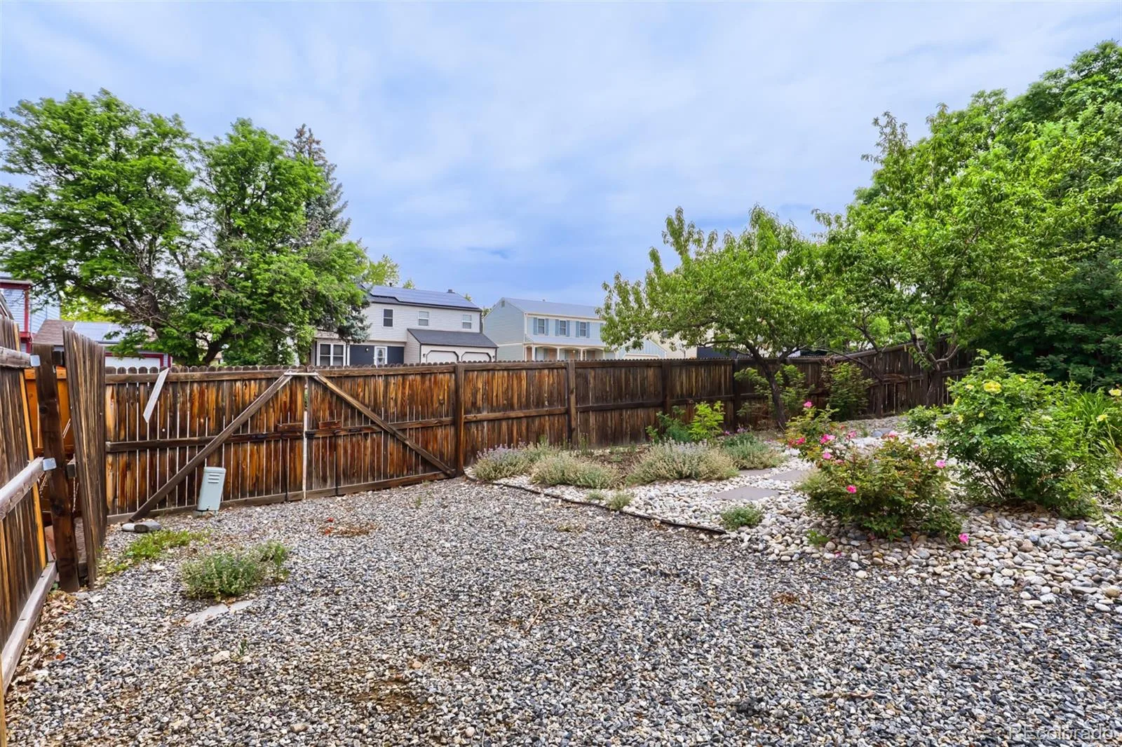 16406 E Kentucky Avenue Aurora CO 80017 MLS #REC5718625 06162026232234 1600 22