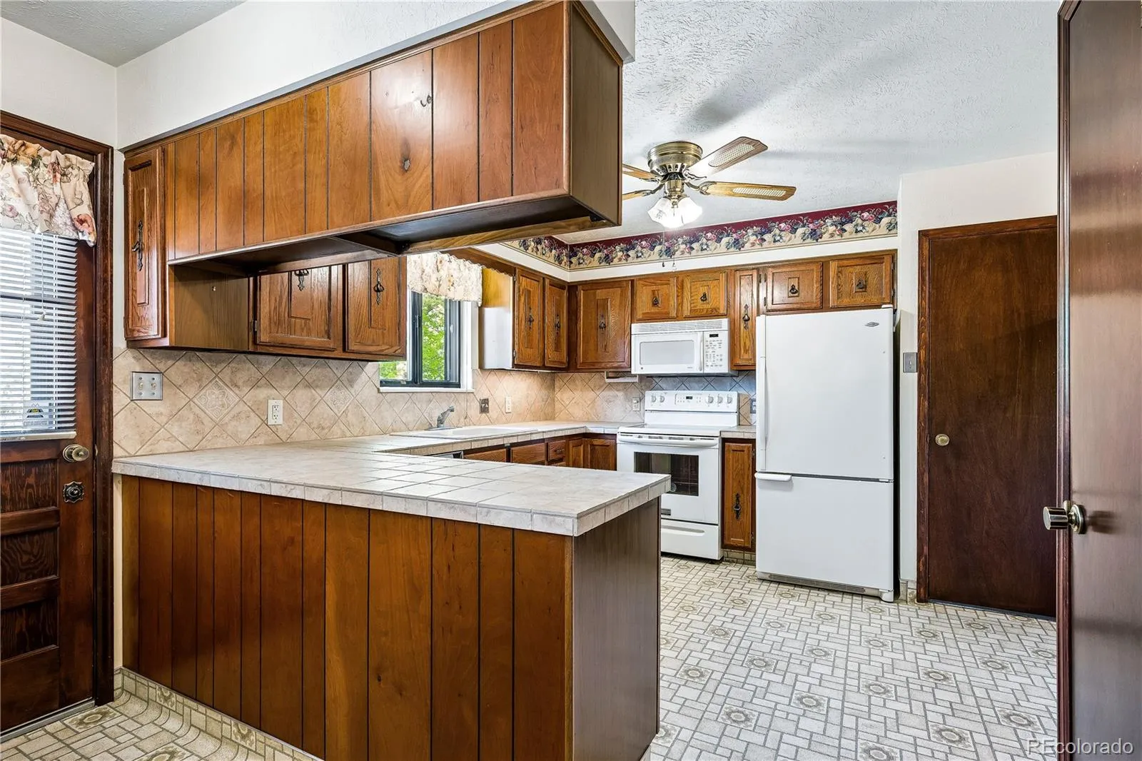 6294 S Oneida Way Centennial CO 80111 MLS #REC5719180 04242026143915 1600 4