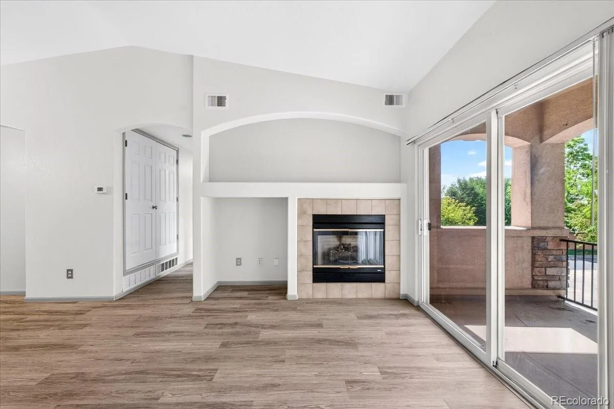 1703 Whitehall Drive #10B Longmont CO 80504 | MLS #REC5723100 06192026233529 1200 6