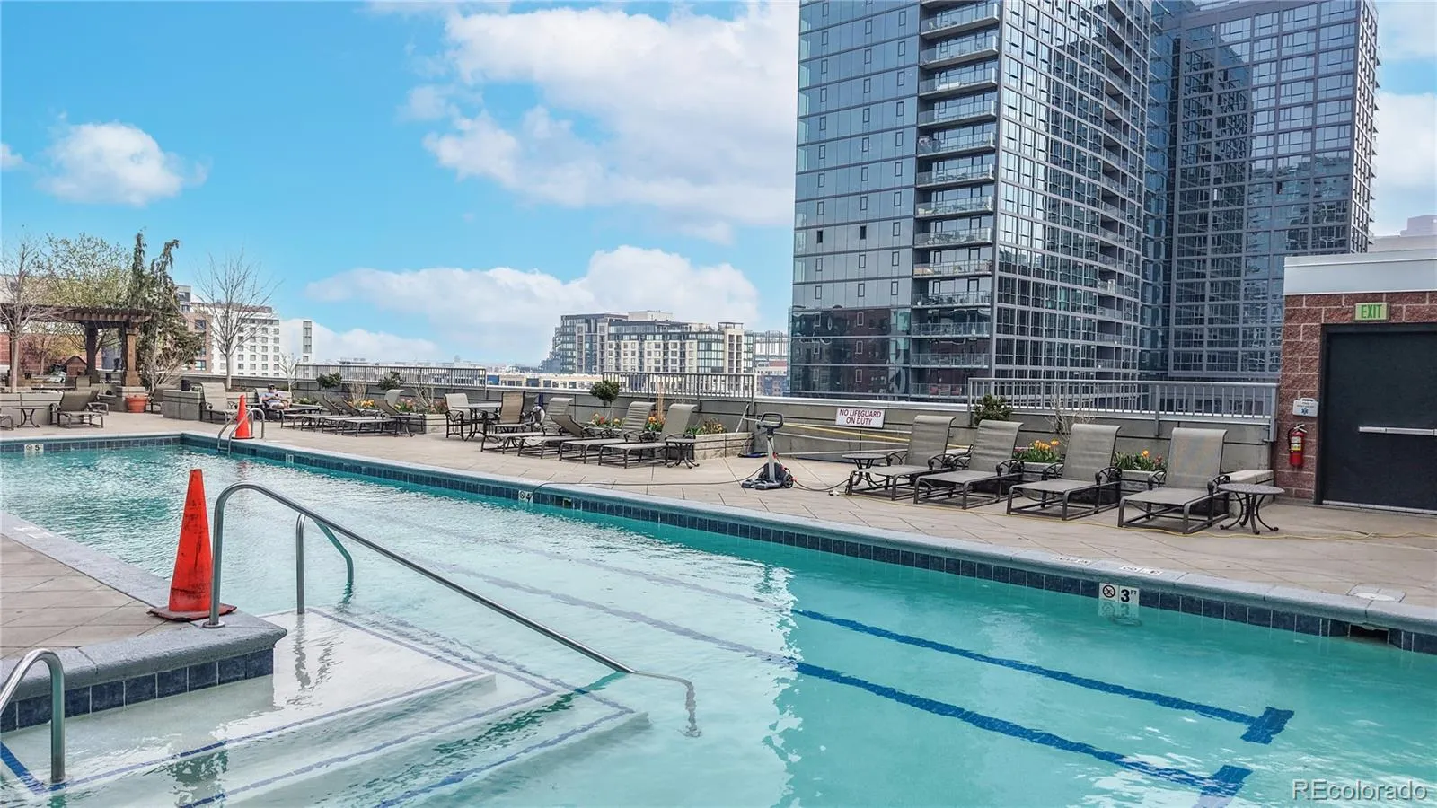 04042026202816 1600 24