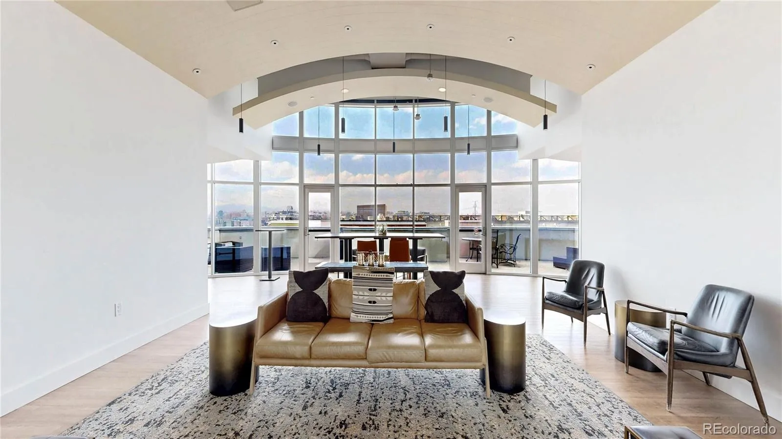 04042026202816 1600 27